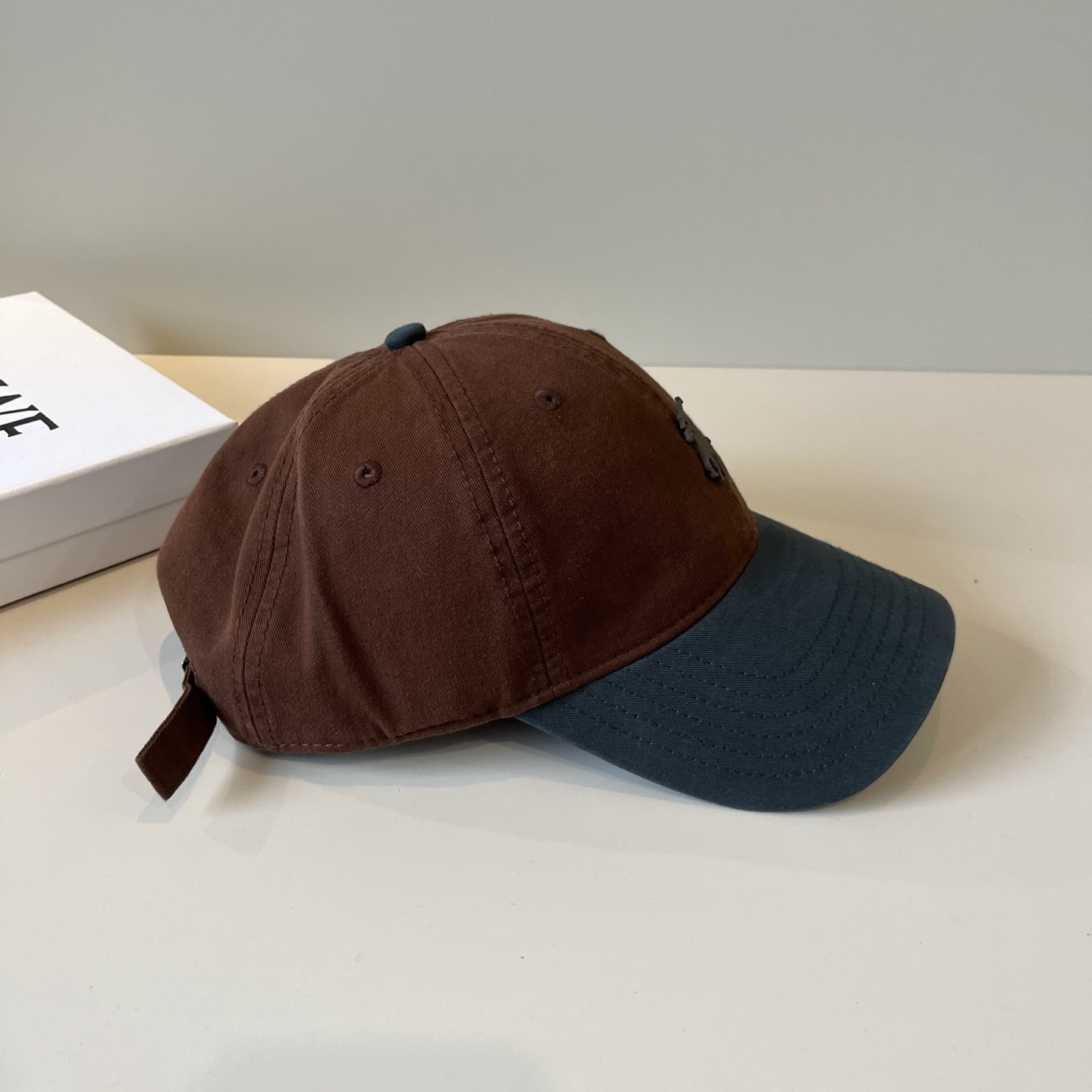  保罗🧢官网新品，棒球帽，原单品质火爆来袭 🔥🎩 工艺非常精美 高档大气上档次！低调奢华，方便携带！跑量