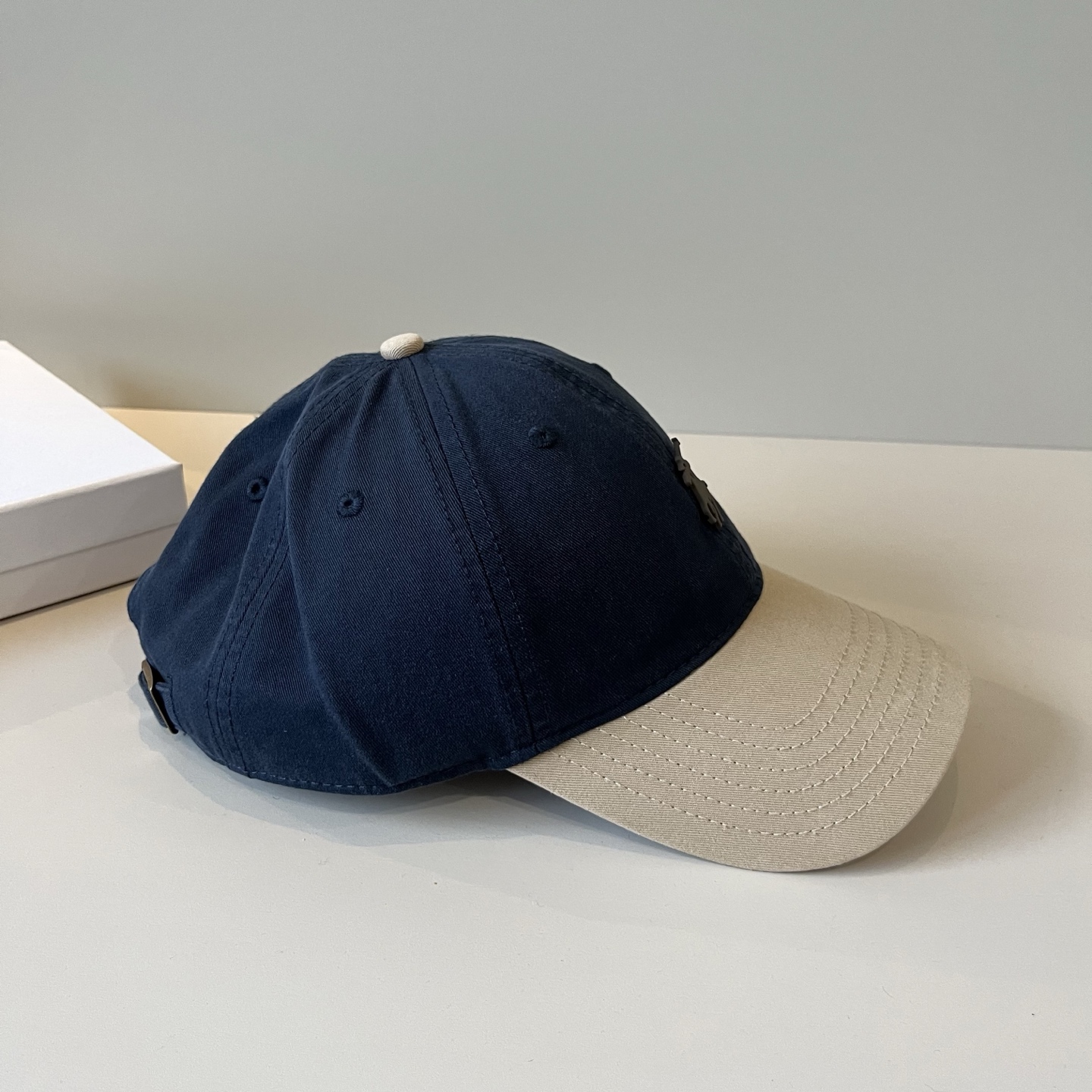  保罗🧢官网新品，棒球帽，原单品质火爆来袭 🔥🎩 工艺非常精美 高档大气上档次！低调奢华，方便携带！跑量