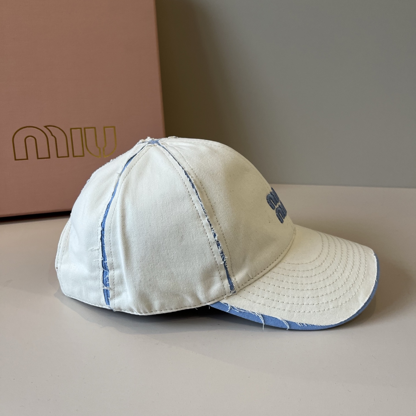  谬谬miumiu 原单春夏新款棒球帽，正品开模订制，原版做工细致质量超赞！