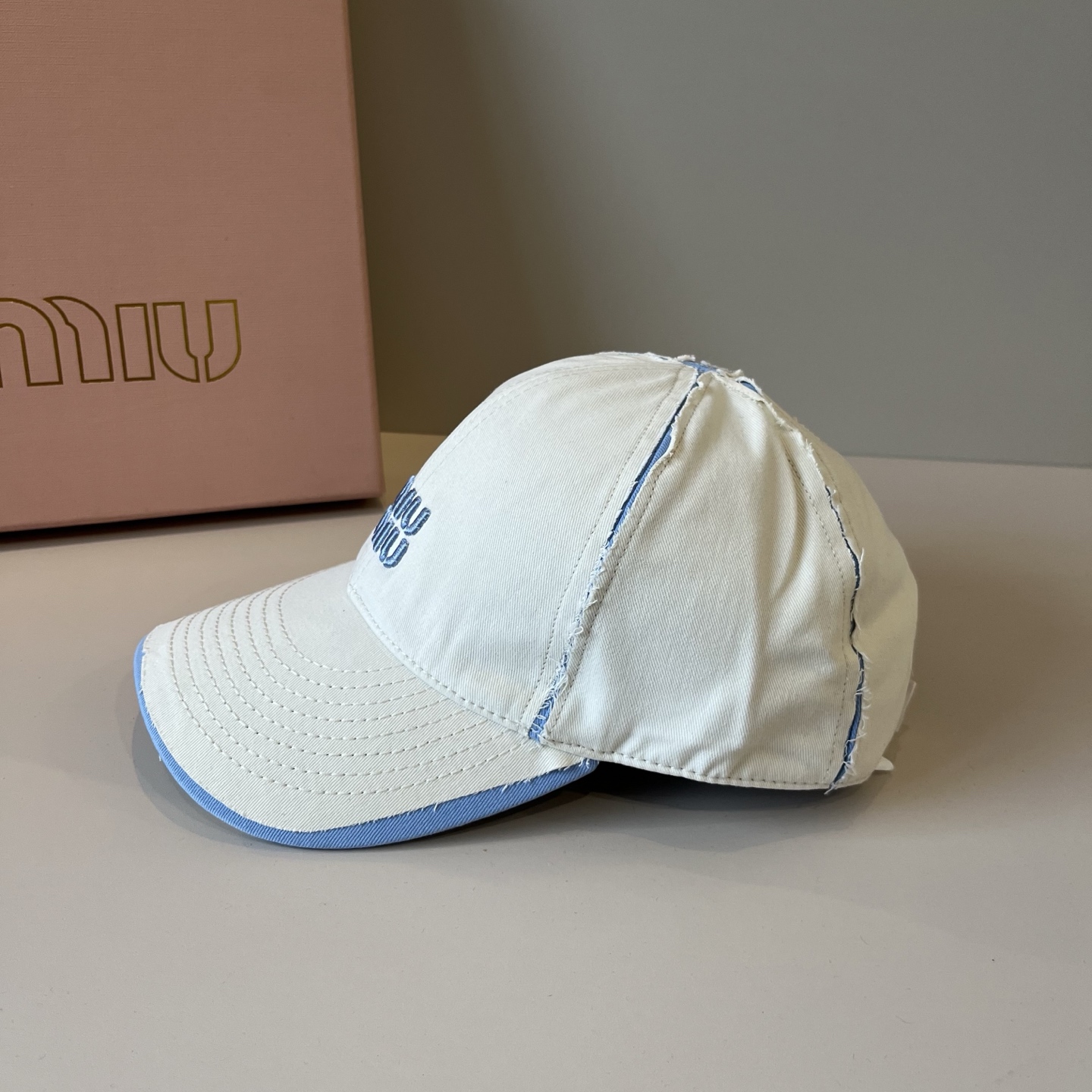  谬谬miumiu 原单春夏新款棒球帽，正品开模订制，原版做工细致质量超赞！