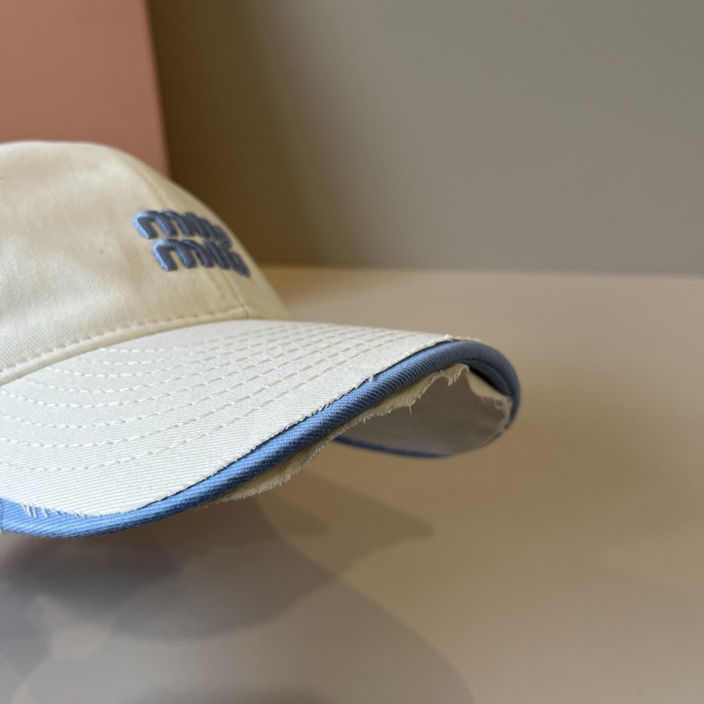  谬谬miumiu 原单春夏新款棒球帽，正品开模订制，原版做工细致质量超赞！