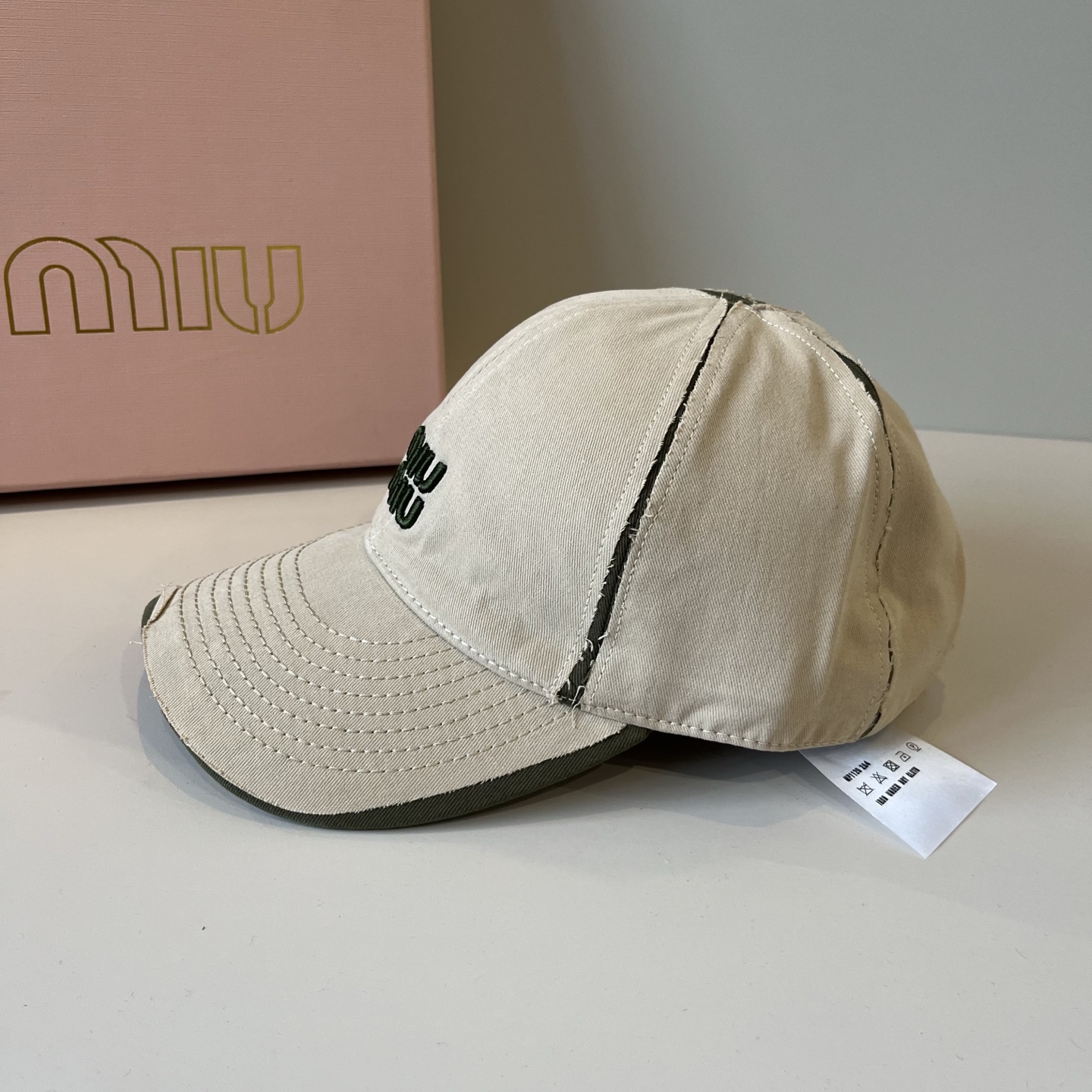  谬谬miumiu 原单春夏新款棒球帽，正品开模订制，原版做工细致质量超赞！