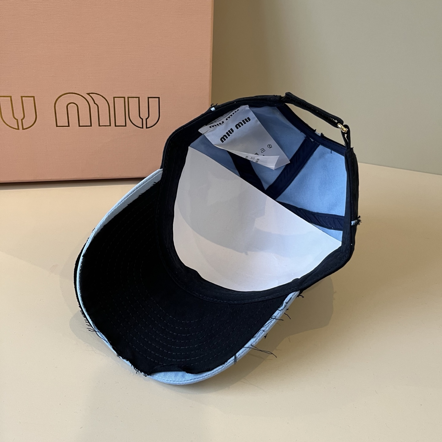  谬谬miumiu 原单春夏新款棒球帽，正品开模订制，原版做工细致质量超赞！