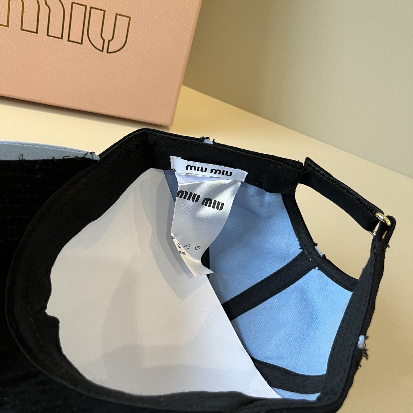  谬谬miumiu 原单春夏新款棒球帽，正品开模订制，原版做工细致质量超赞！