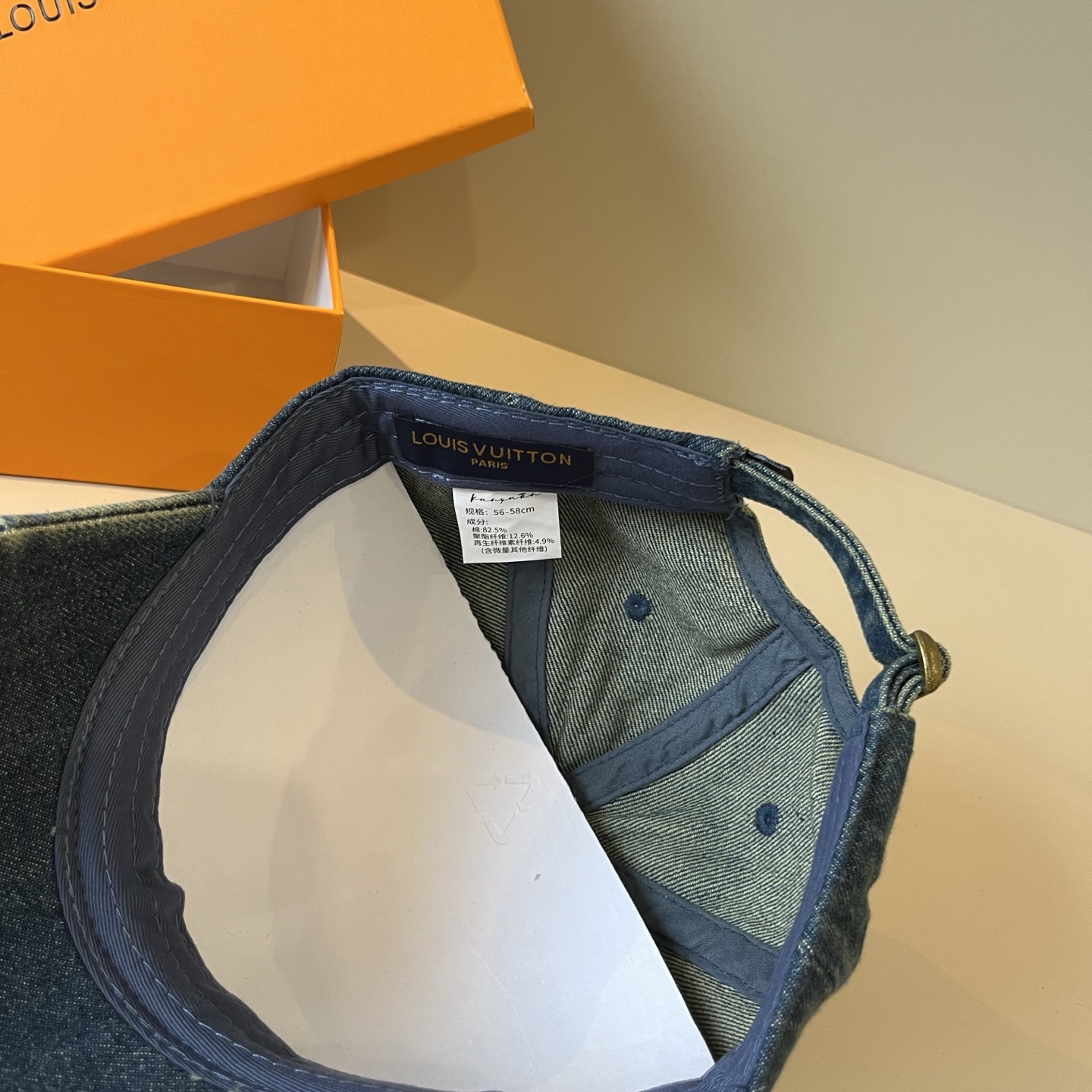 🧢路易威登棒球帽 LouisVuitton😍新款LV棒球帽，重工打造♥️高端大气，百搭款🤗男女通用！跑量