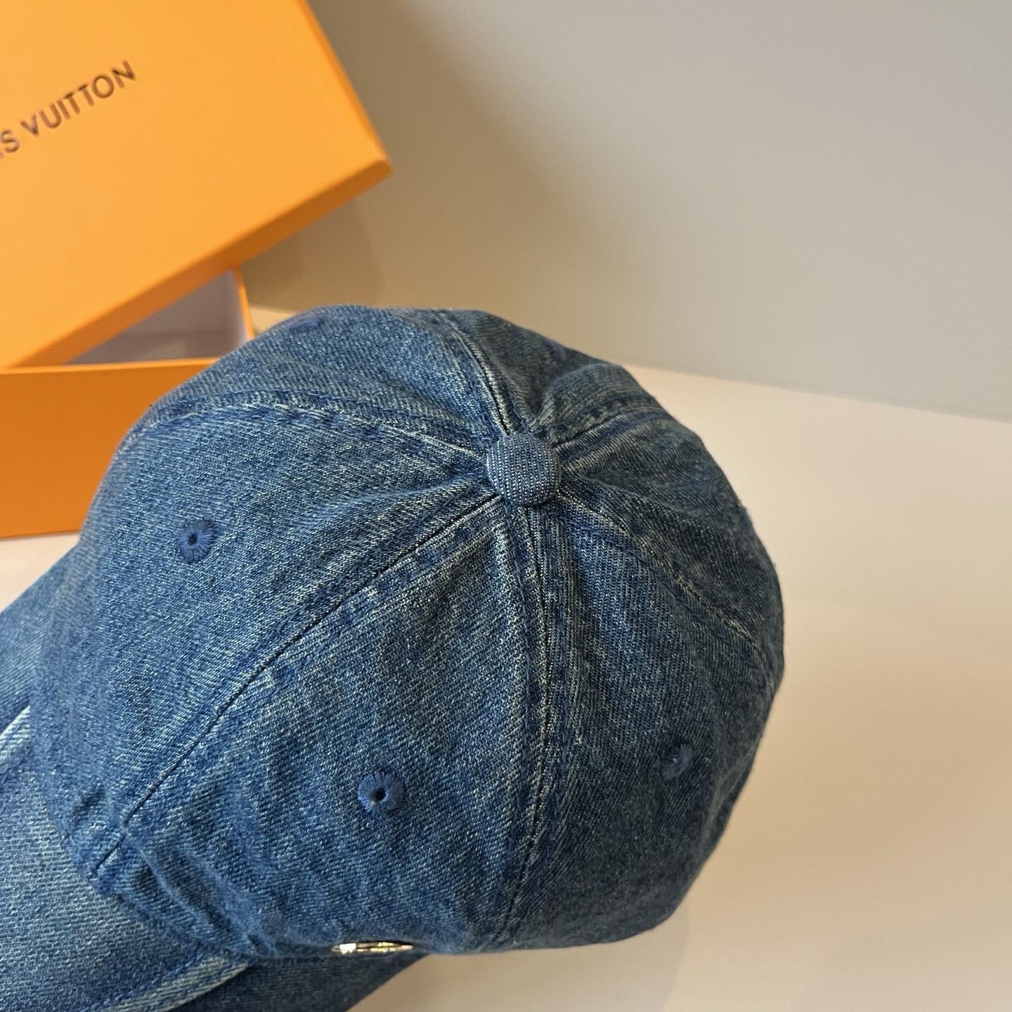 🧢路易威登棒球帽 LouisVuitton😍新款LV棒球帽，重工打造♥️高端大气，百搭款🤗男女通用！跑量