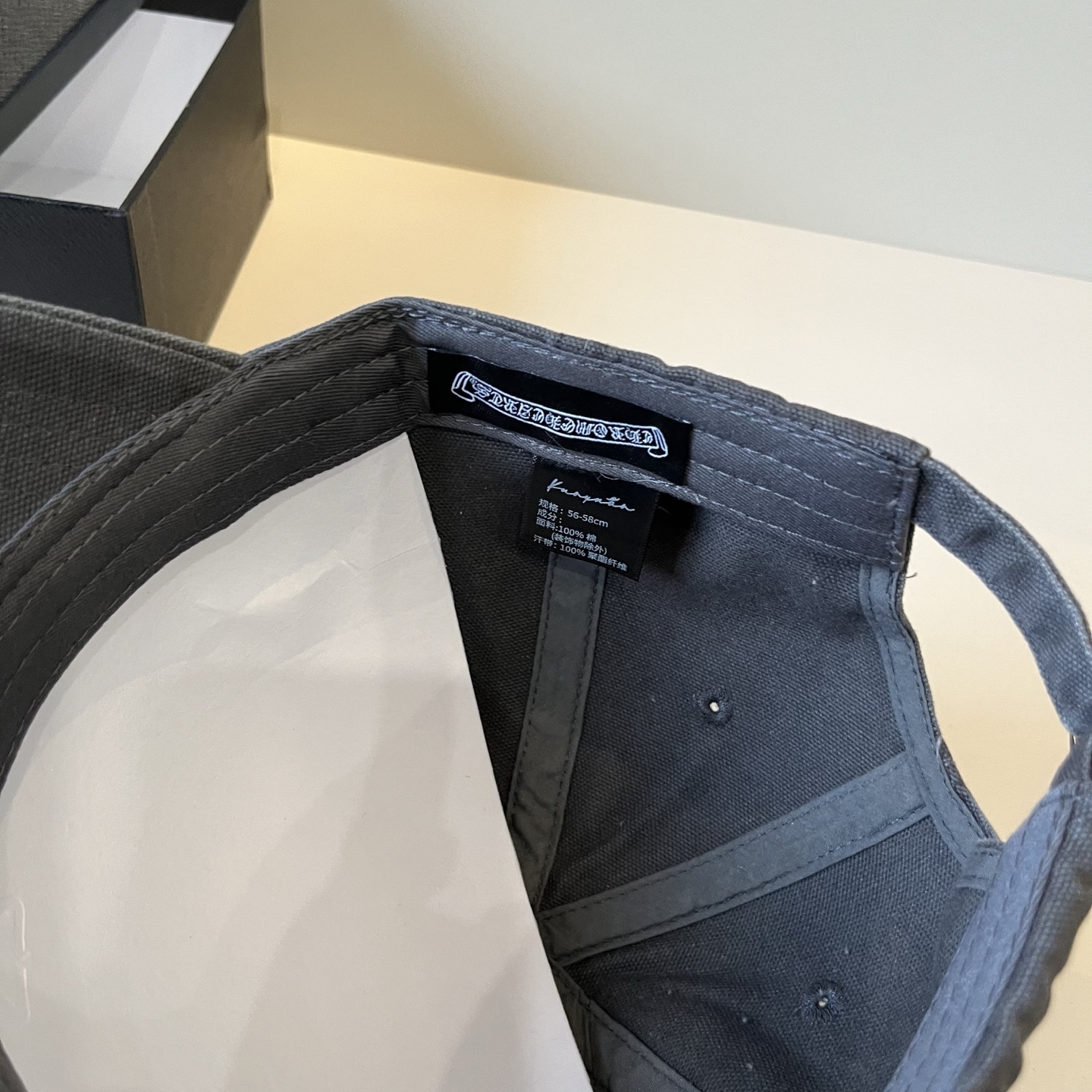  克罗心最新时尚前卫的休闲设计风格，戴上头就是这样好看看哦，做工精细，男女同款！