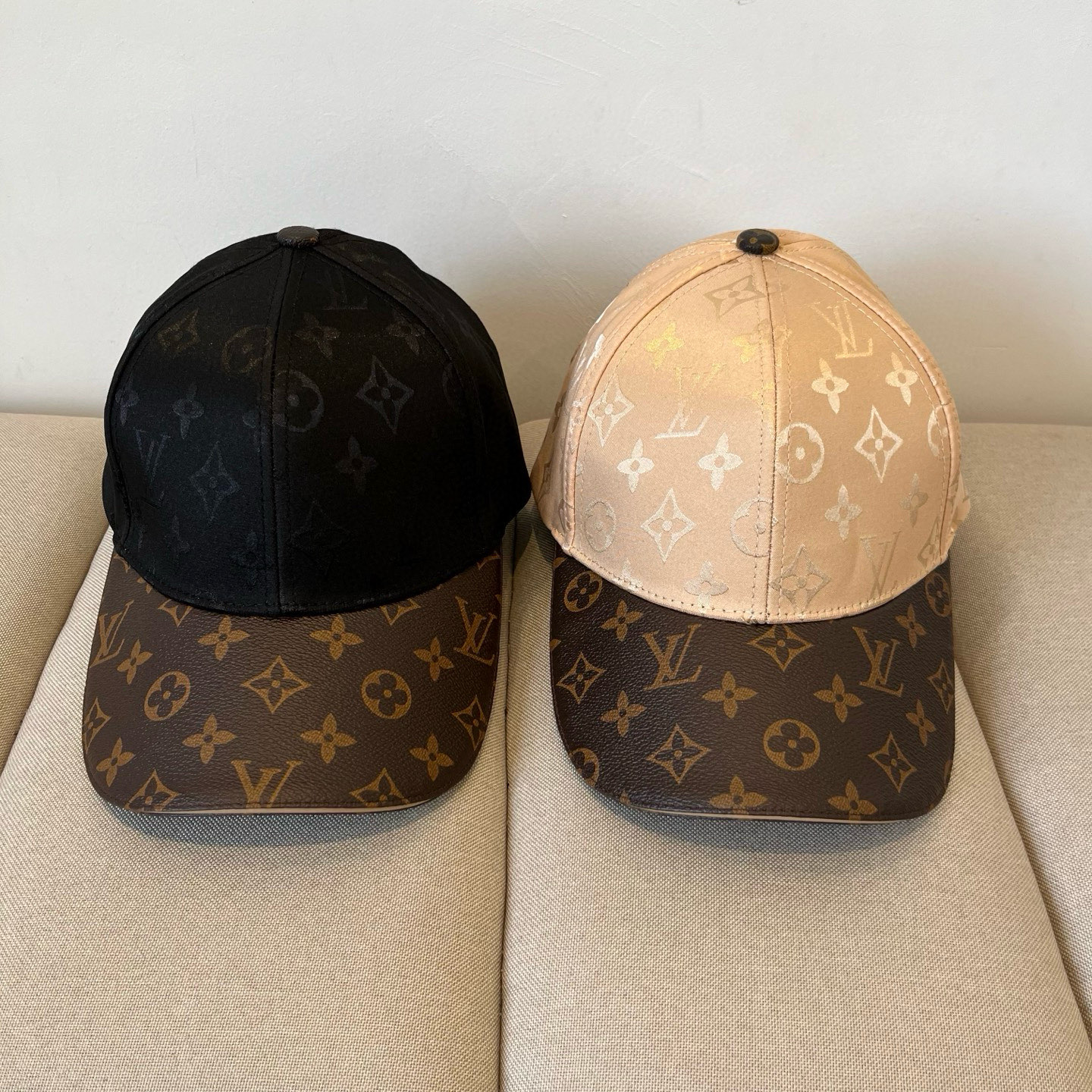 🧢路易威登棒球帽 LouisVuitton😍新款LV棒球帽，重工打造♥️高端大气，百搭款🤗男女通用！跑量