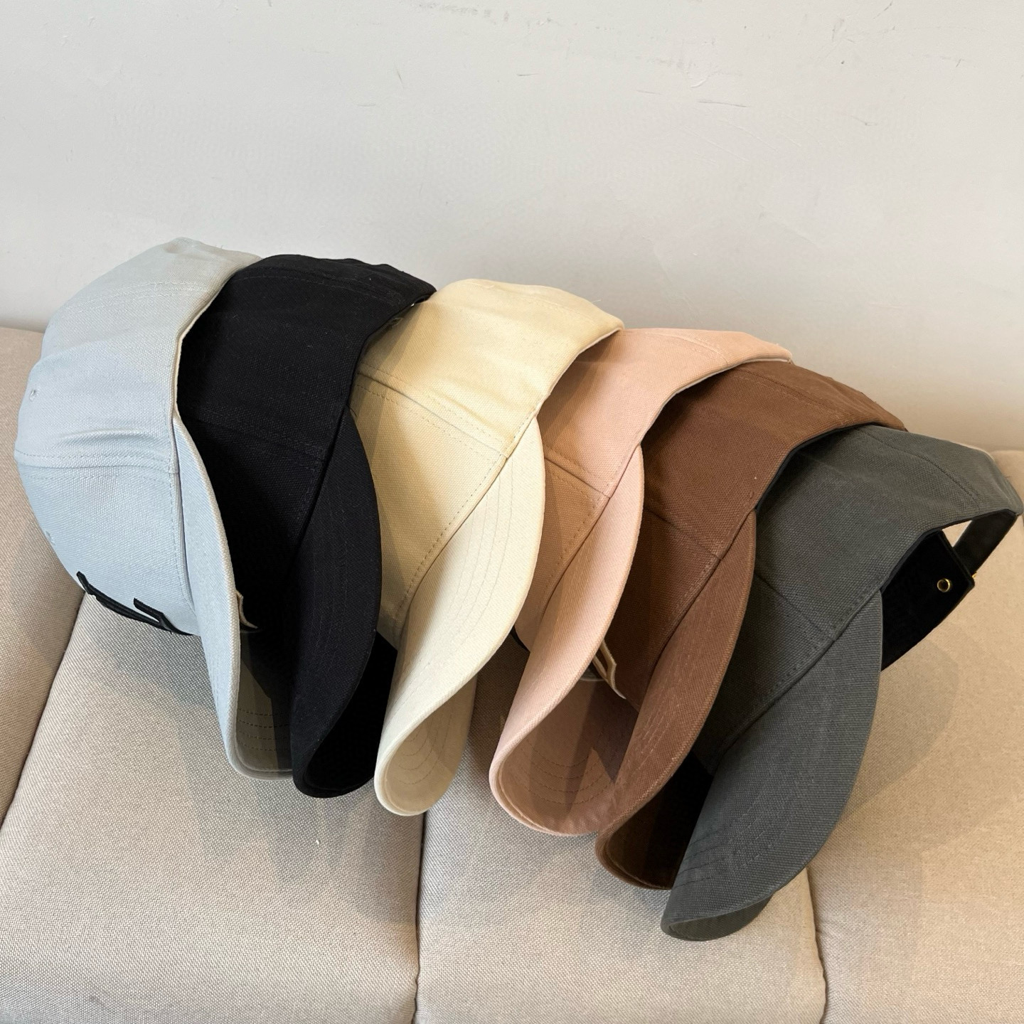 🧢路易威登棒球帽 LouisVuitton😍新款LV棒球帽，重工打造♥️高端大气，百搭款🤗男女通用！跑量