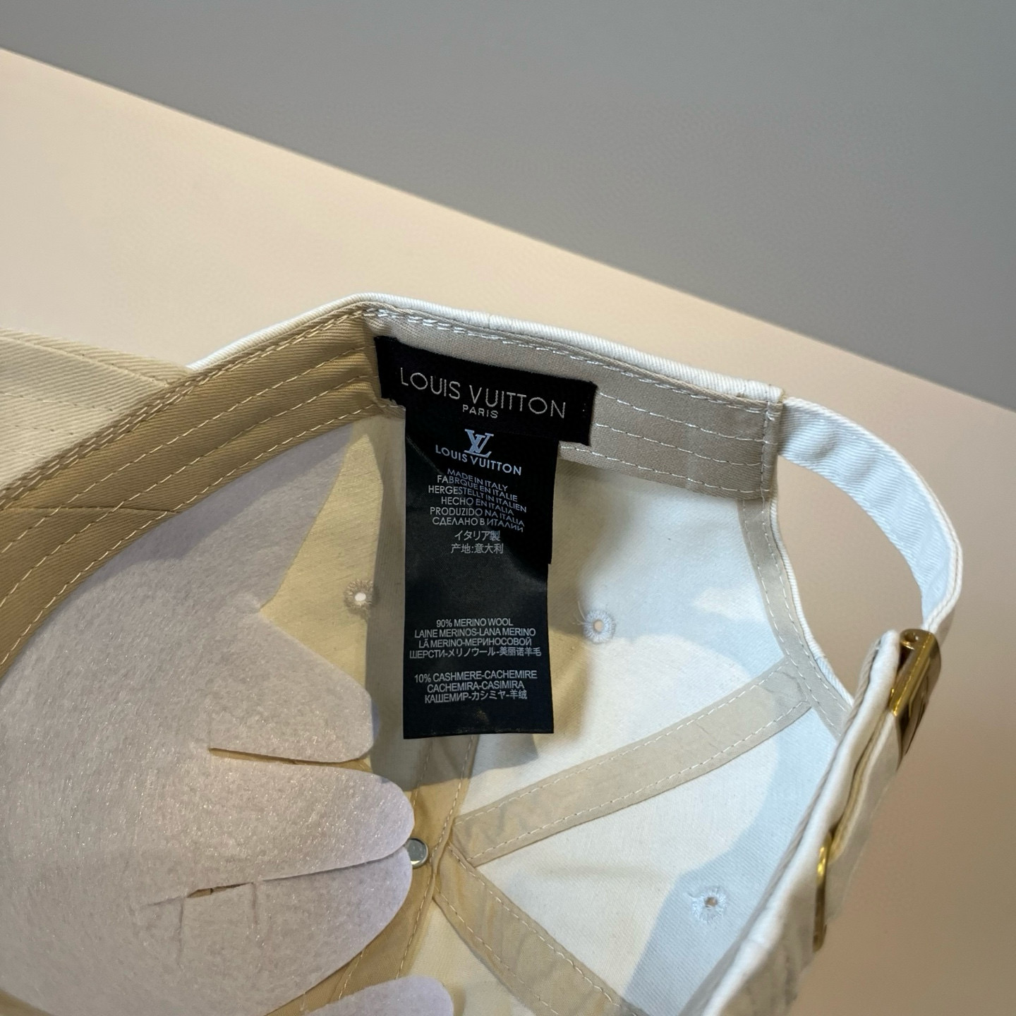 🧢路易威登棒球帽 LouisVuitton😍新款LV棒球帽，重工打造♥️高端大气，百搭款🤗男女通用！跑量