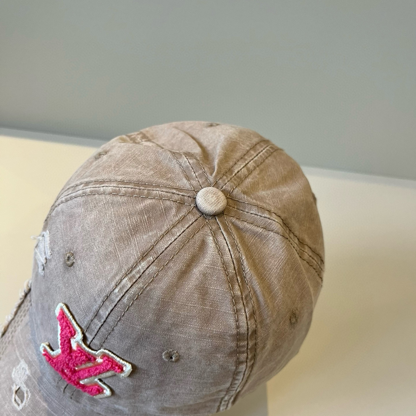 🧢路易威登棒球帽 LouisVuitton😍新款LV棒球帽，重工打造♥️高端大气，百搭款🤗男女通用！跑量