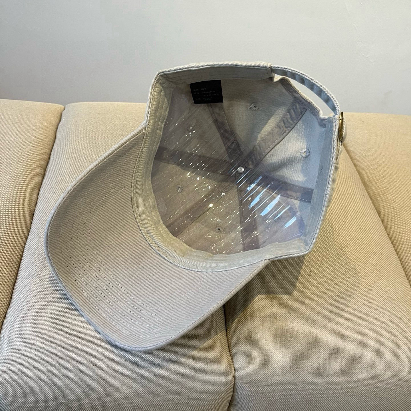 
北面♥️棒球帽🧢官网新品棒球帽，原单品质火爆来袭 🔥🎩 工艺非常精美 高档大气上档次！低调奢华，方便携