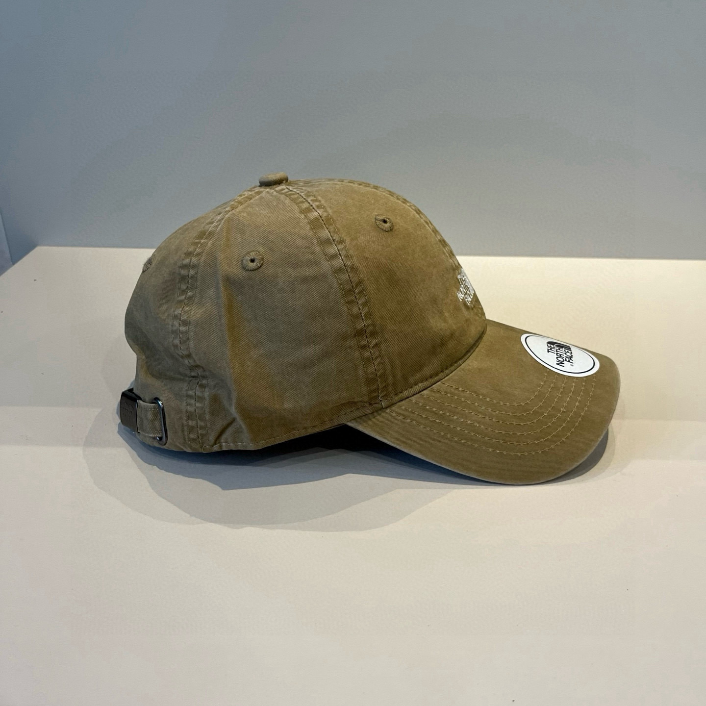 
北面♥️棒球帽🧢官网新品棒球帽，原单品质火爆来袭 🔥🎩 工艺非常精美 高档大气上档次！低调奢华，方便携