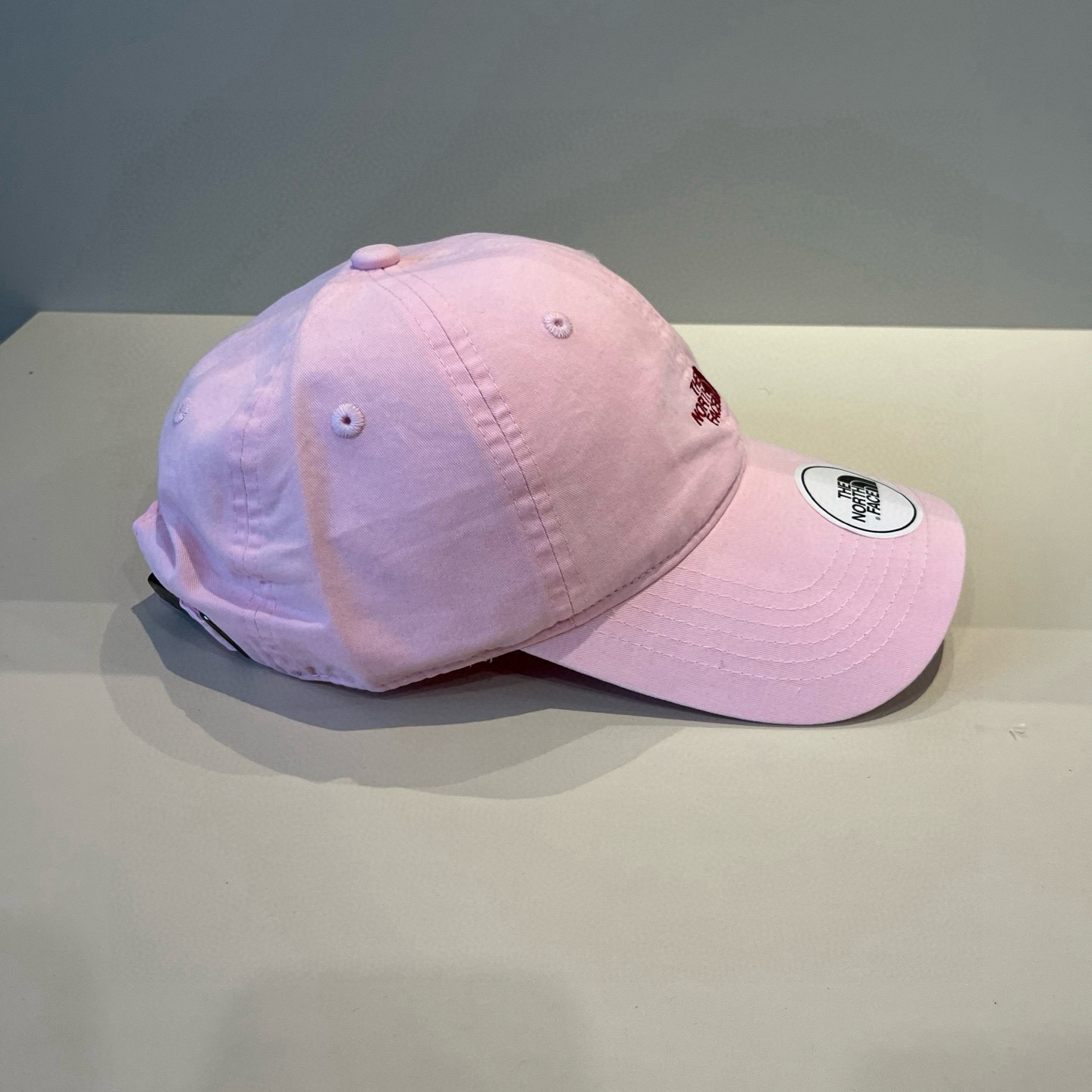 
北面♥️棒球帽🧢官网新品棒球帽，原单品质火爆来袭 🔥🎩 工艺非常精美 高档大气上档次！低调奢华，方便携