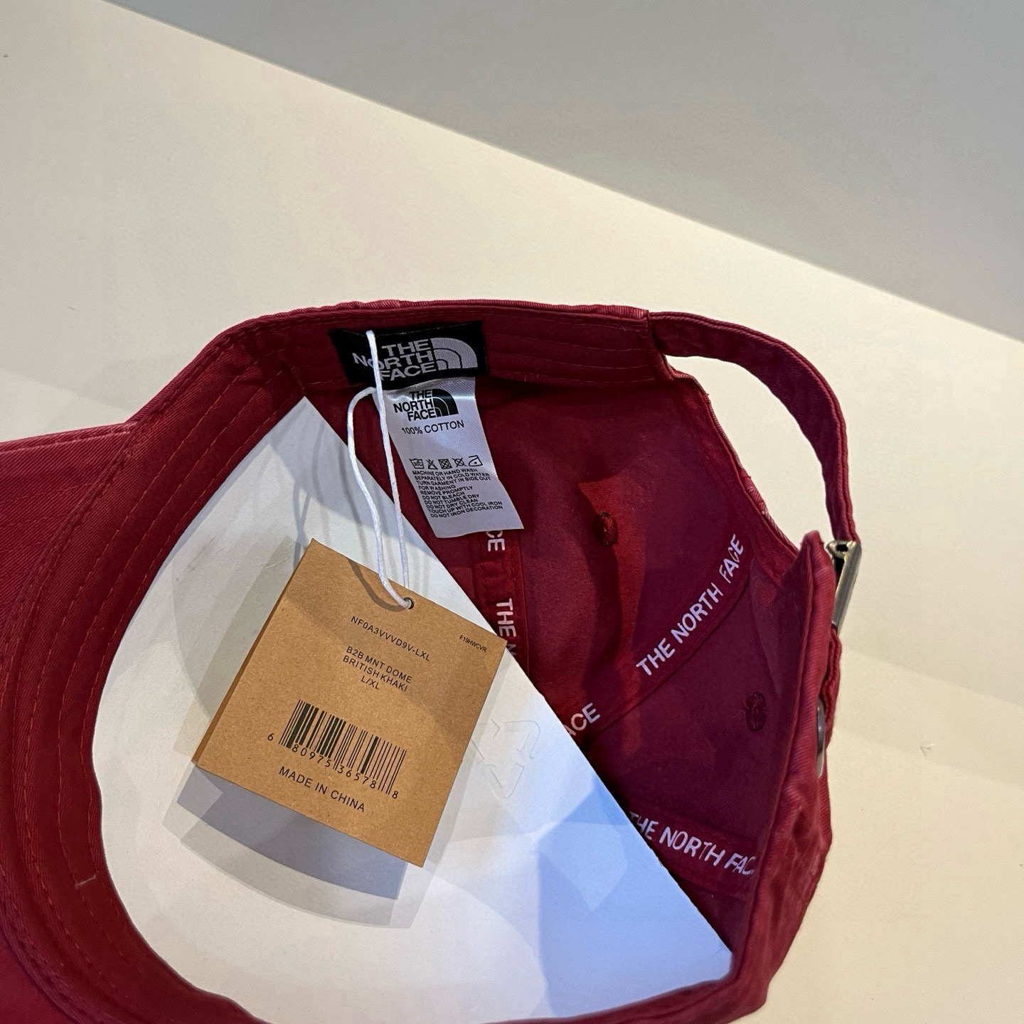 
北面♥️棒球帽🧢官网新品棒球帽，原单品质火爆来袭 🔥🎩 工艺非常精美 高档大气上档次！低调奢华，方便携