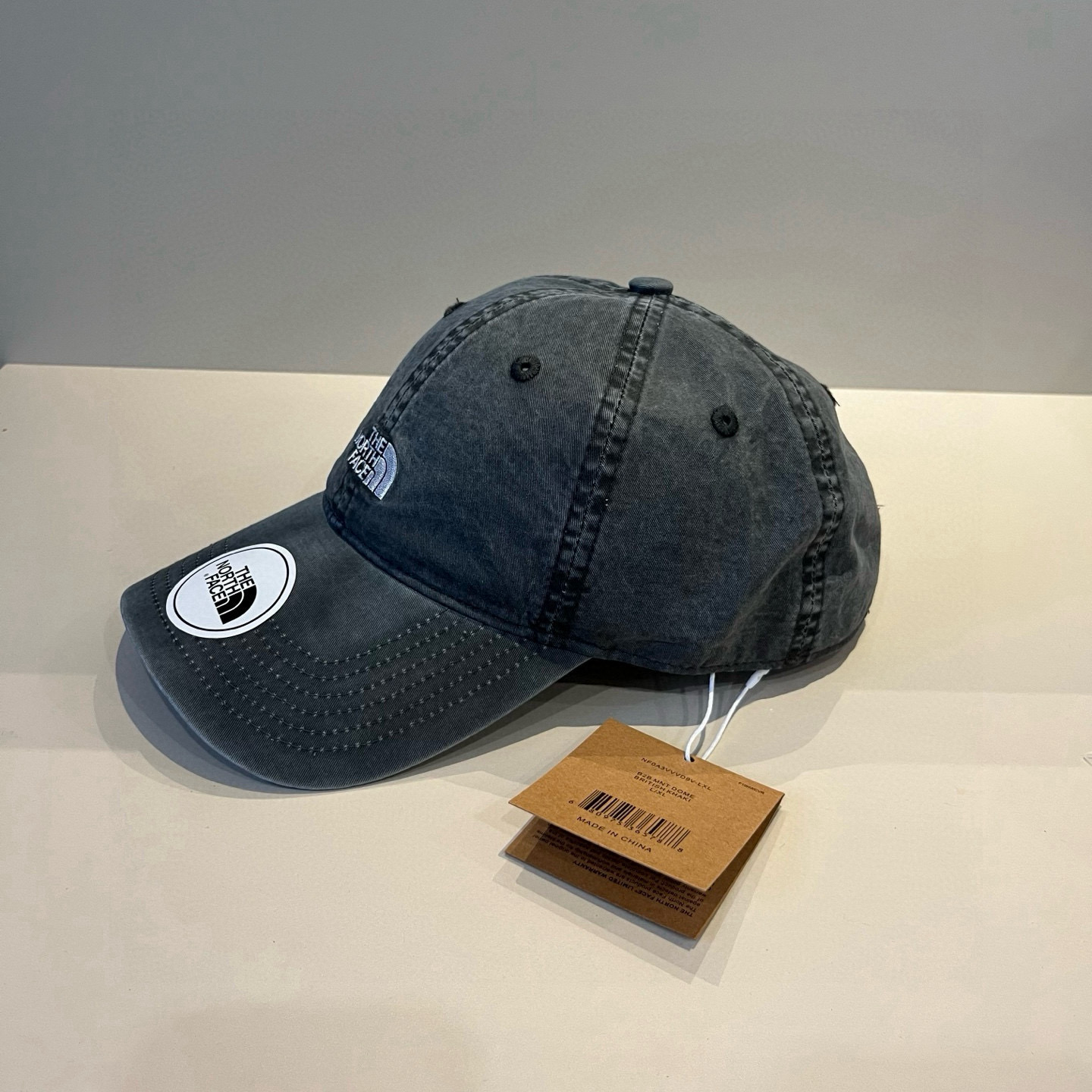 
北面♥️棒球帽🧢官网新品棒球帽，原单品质火爆来袭 🔥🎩 工艺非常精美 高档大气上档次！低调奢华，方便携