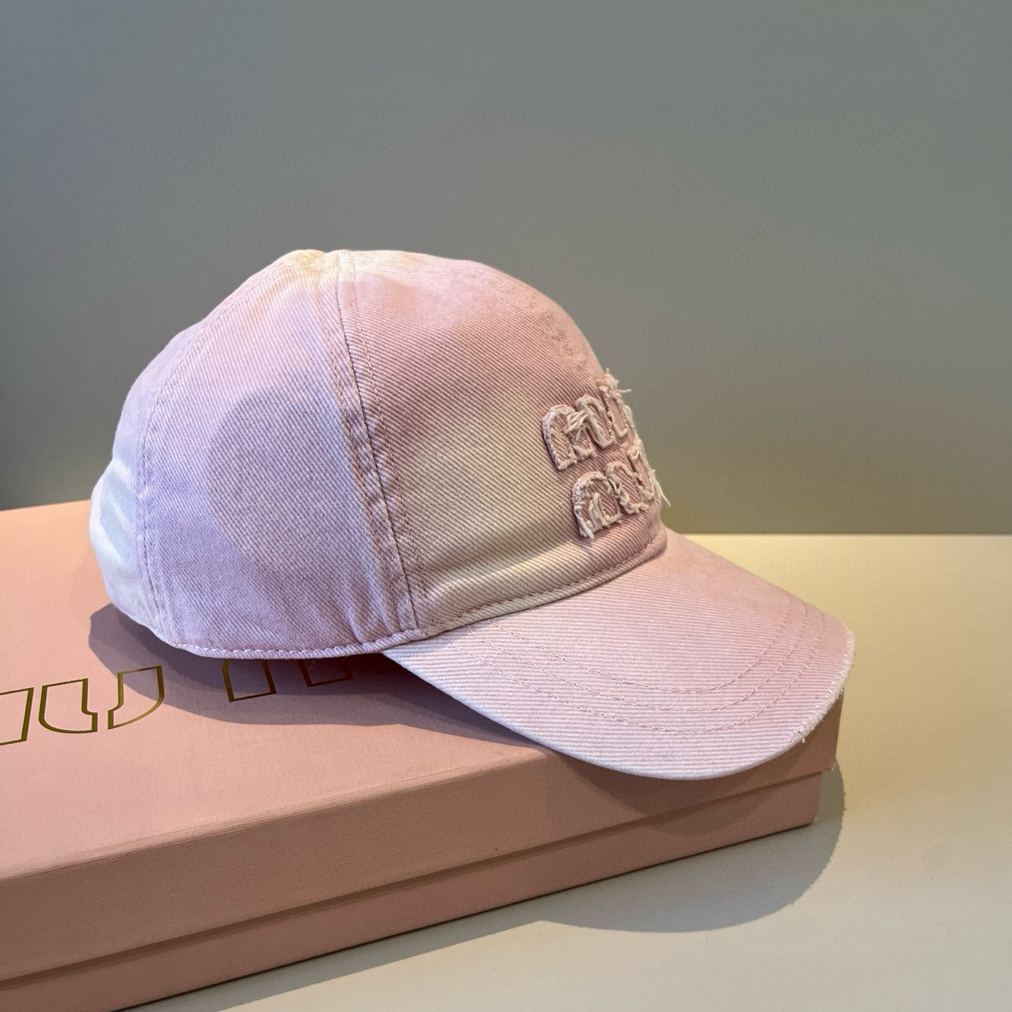 谬谬miumiu 原单春夏新款棒球帽，正品开模订制，原版做工细致质量超赞！