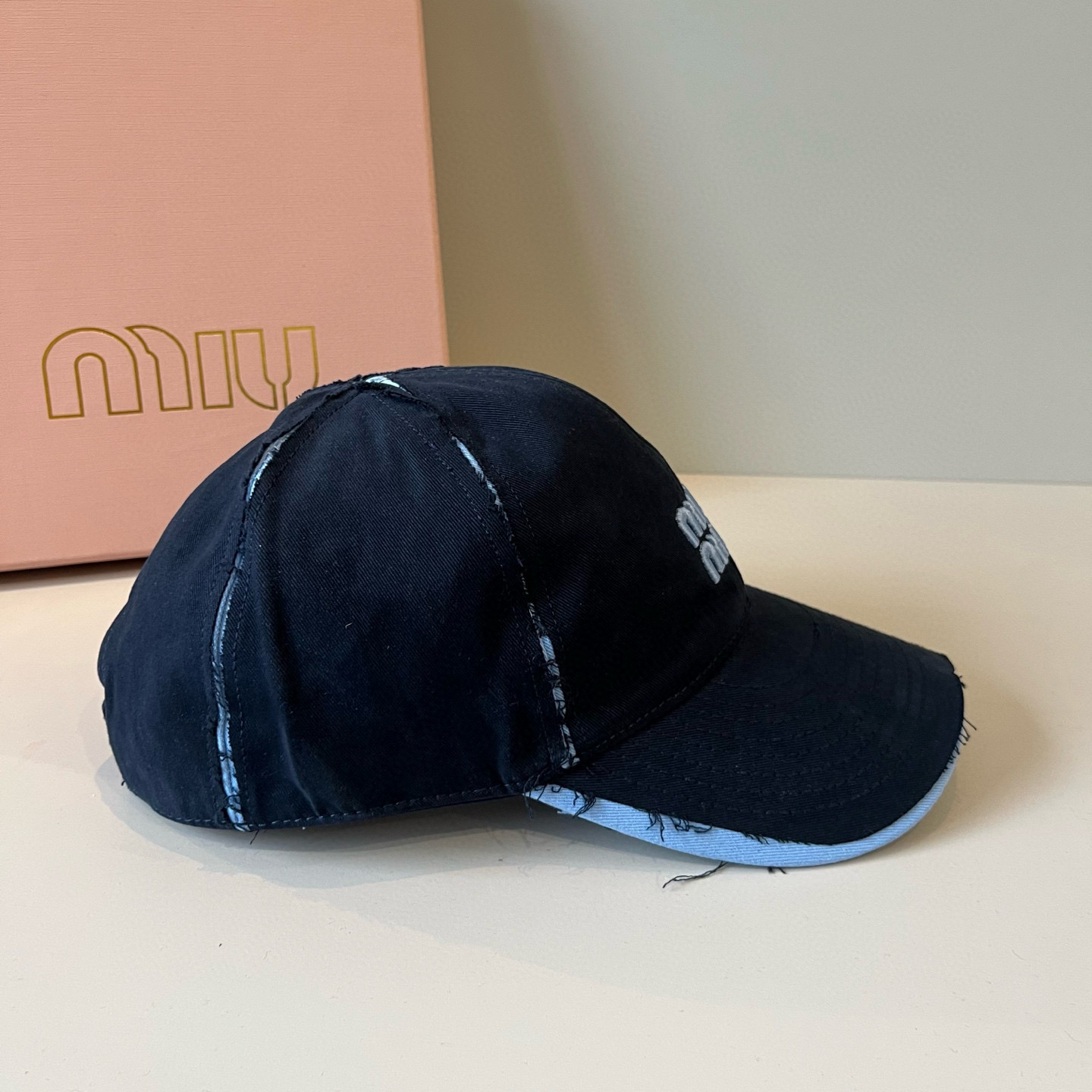 谬谬miumiu 原单春夏新款棒球帽，正品开模订制，原版做工细致质量超赞！