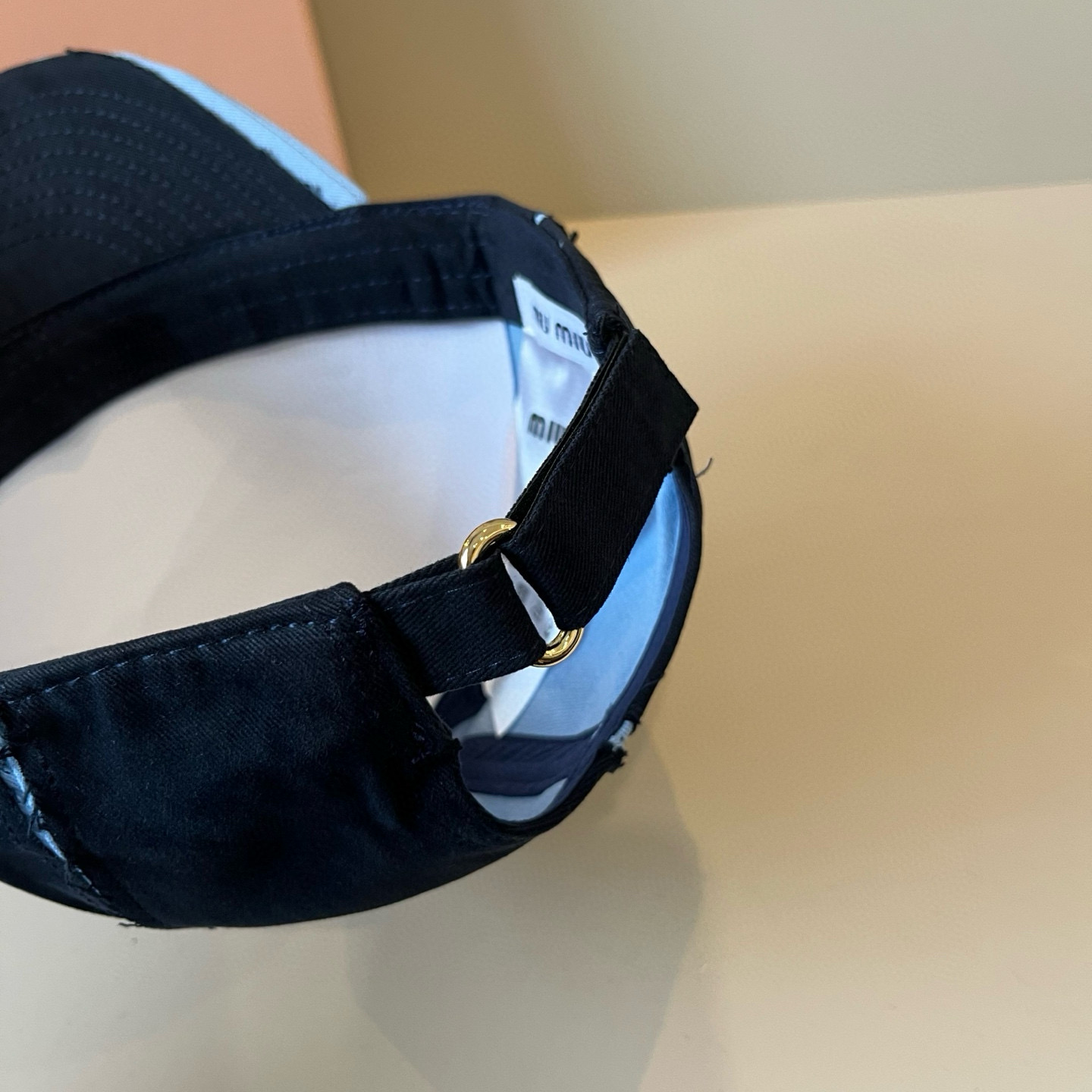 谬谬miumiu 原单春夏新款棒球帽，正品开模订制，原版做工细致质量超赞！