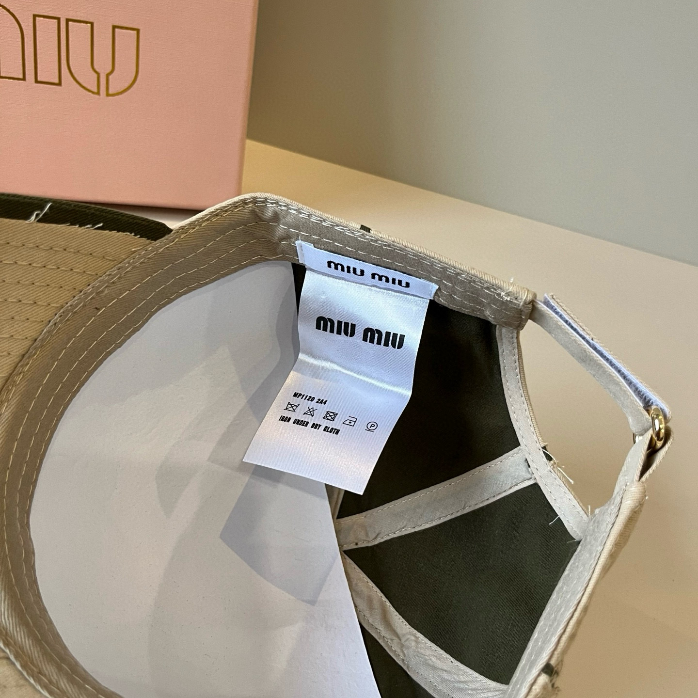 谬谬miumiu 原单春夏新款棒球帽，正品开模订制，原版做工细致质量超赞！