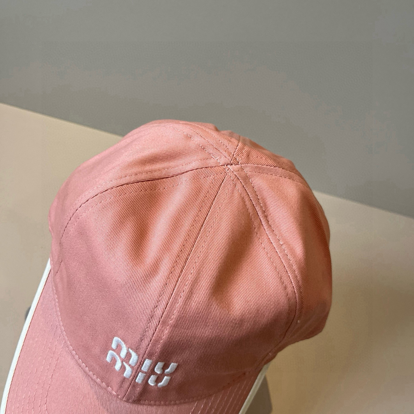谬谬miumiu 原单春夏新款棒球帽，正品开模订制，原版做工细致质量超赞！