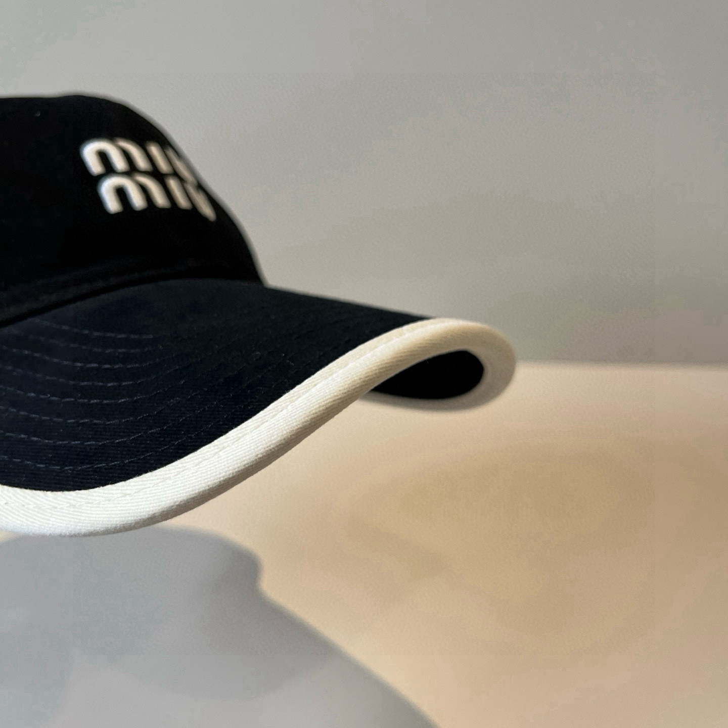 谬谬miumiu 原单春夏新款棒球帽，正品开模订制，原版做工细致质量超赞！