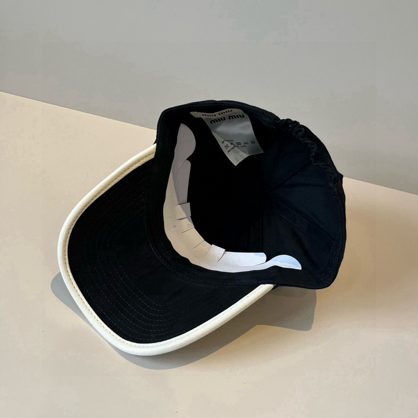 谬谬miumiu 原单春夏新款棒球帽，正品开模订制，原版做工细致质量超赞！