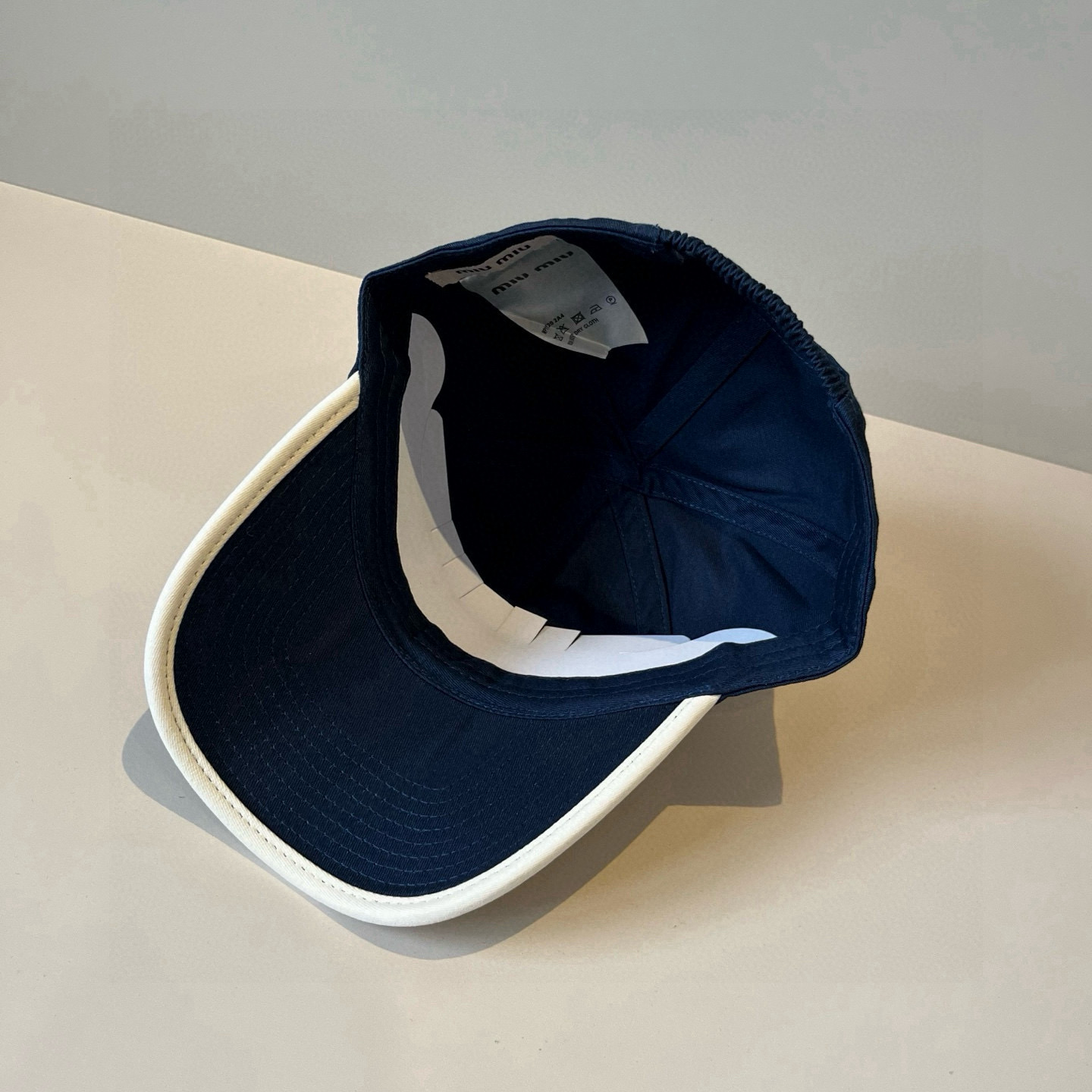 谬谬miumiu 原单春夏新款棒球帽，正品开模订制，原版做工细致质量超赞！