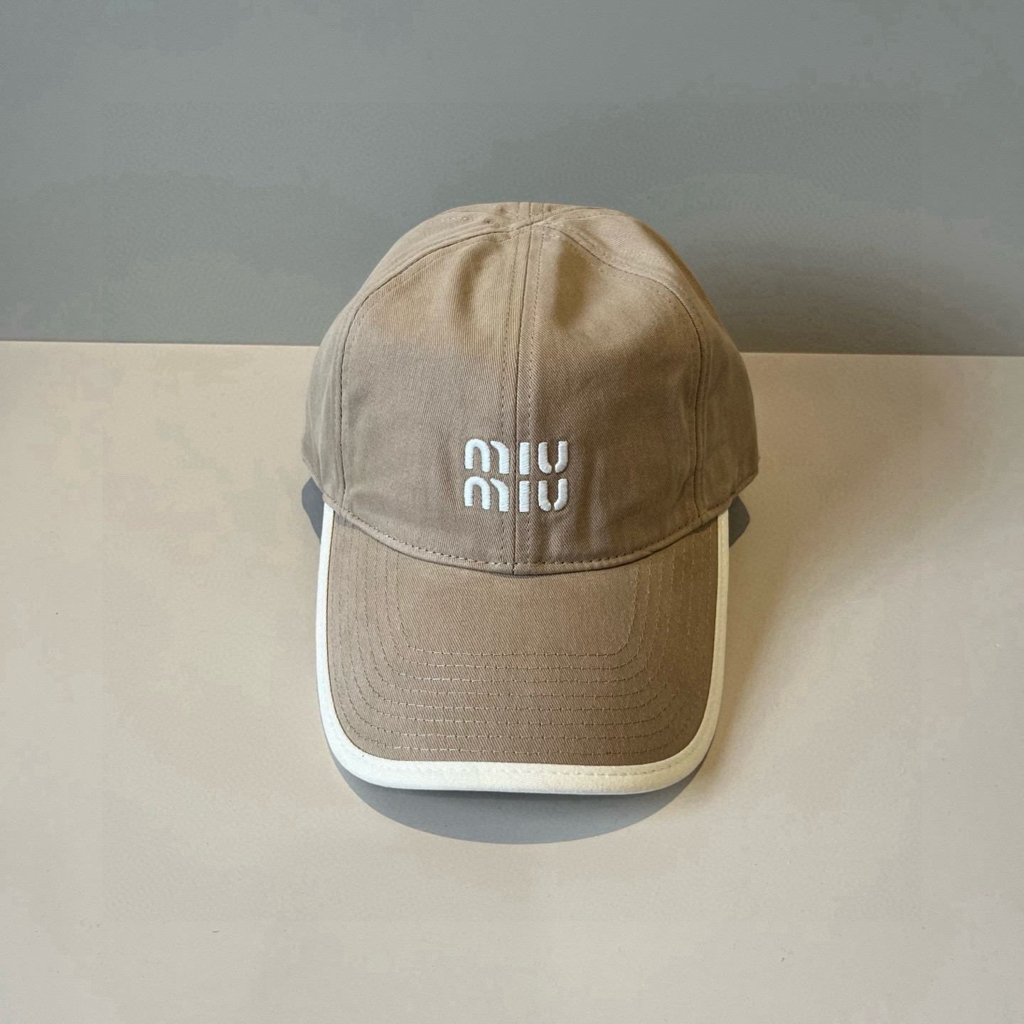 谬谬miumiu 原单春夏新款棒球帽，正品开模订制，原版做工细致质量超赞！