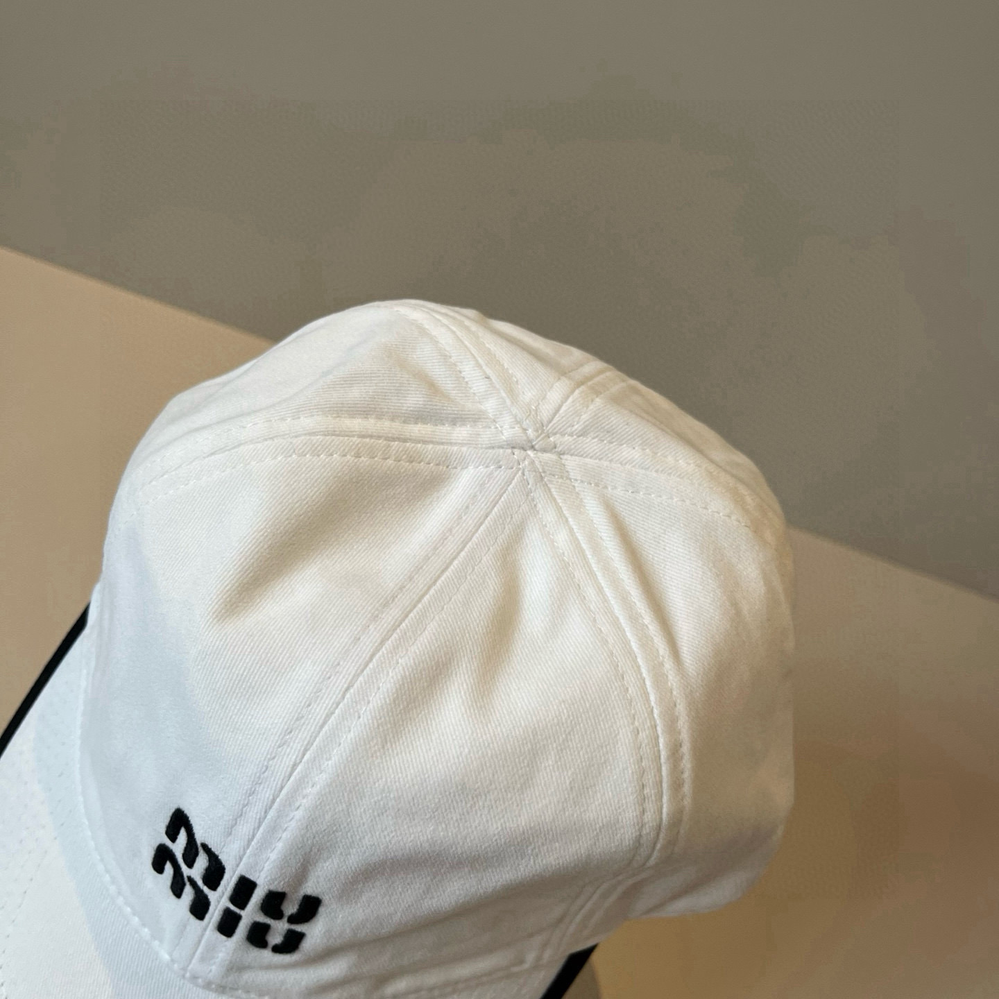 谬谬miumiu 原单春夏新款棒球帽，正品开模订制，原版做工细致质量超赞！