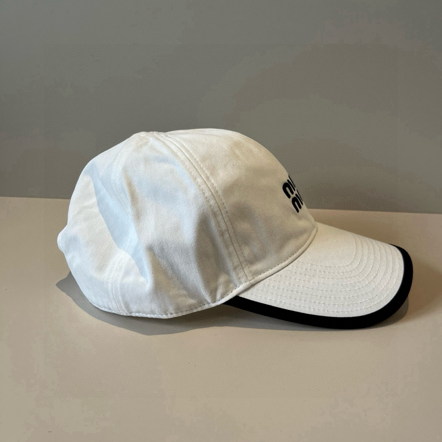 谬谬miumiu 原单春夏新款棒球帽，正品开模订制，原版做工细致质量超赞！