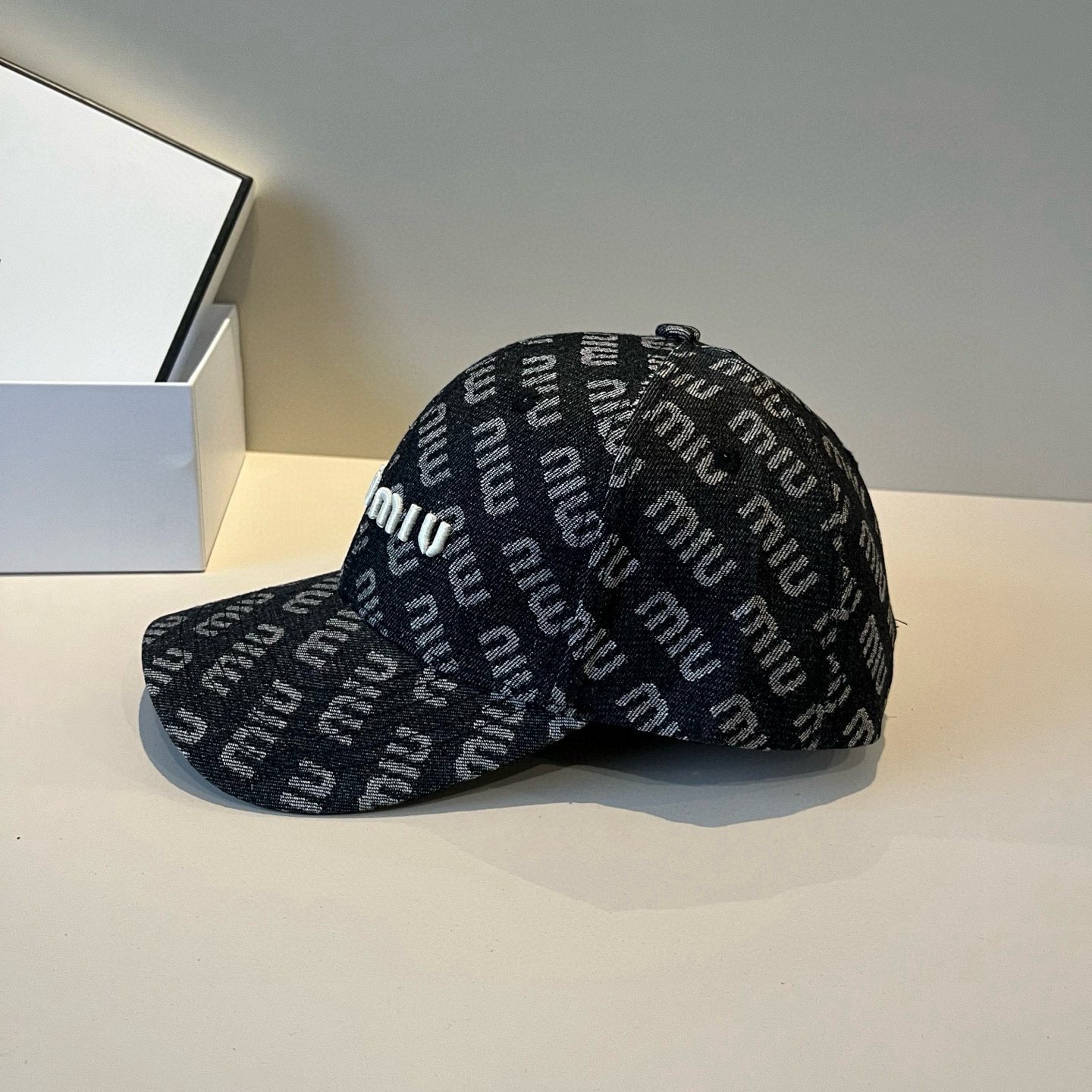 谬谬miumiu 原单春夏新款棒球帽，正品开模订制，原版做工细致质量超赞！