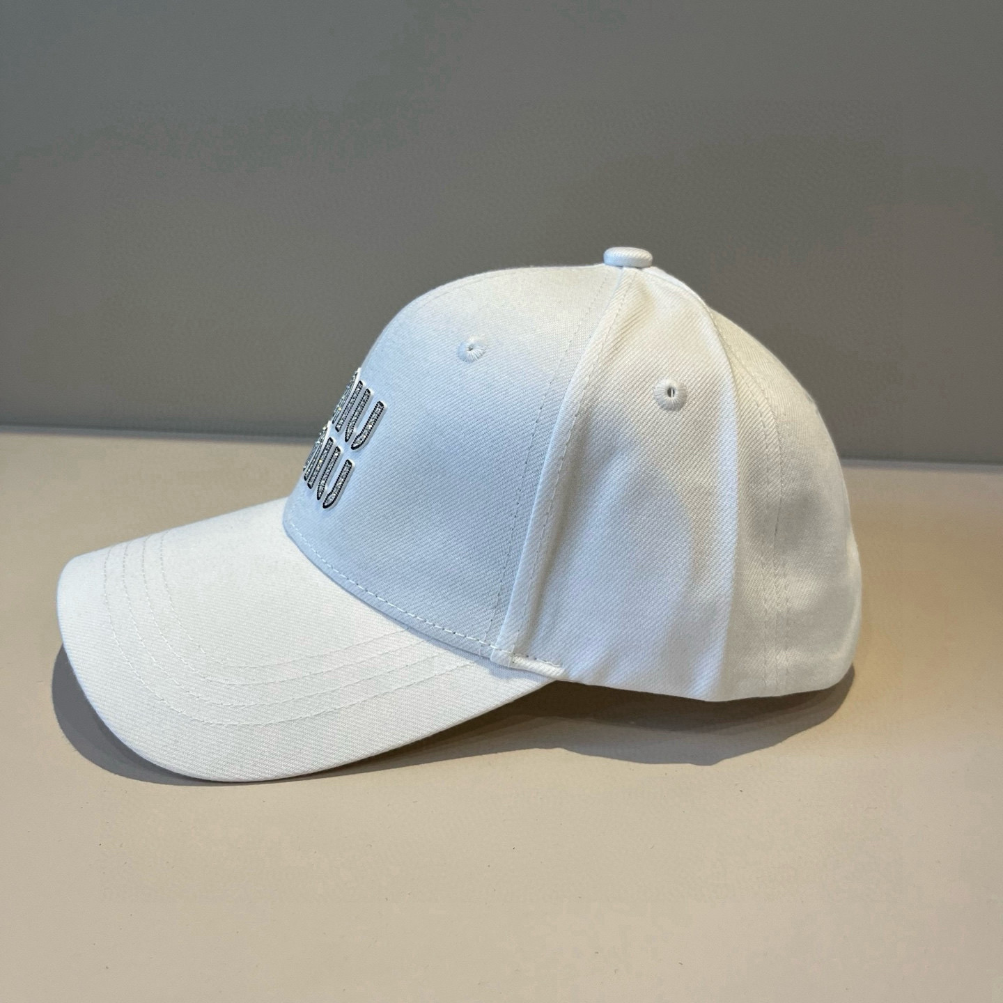 谬谬miumiu 原单春夏新款棒球帽，正品开模订制，原版做工细致质量超赞！