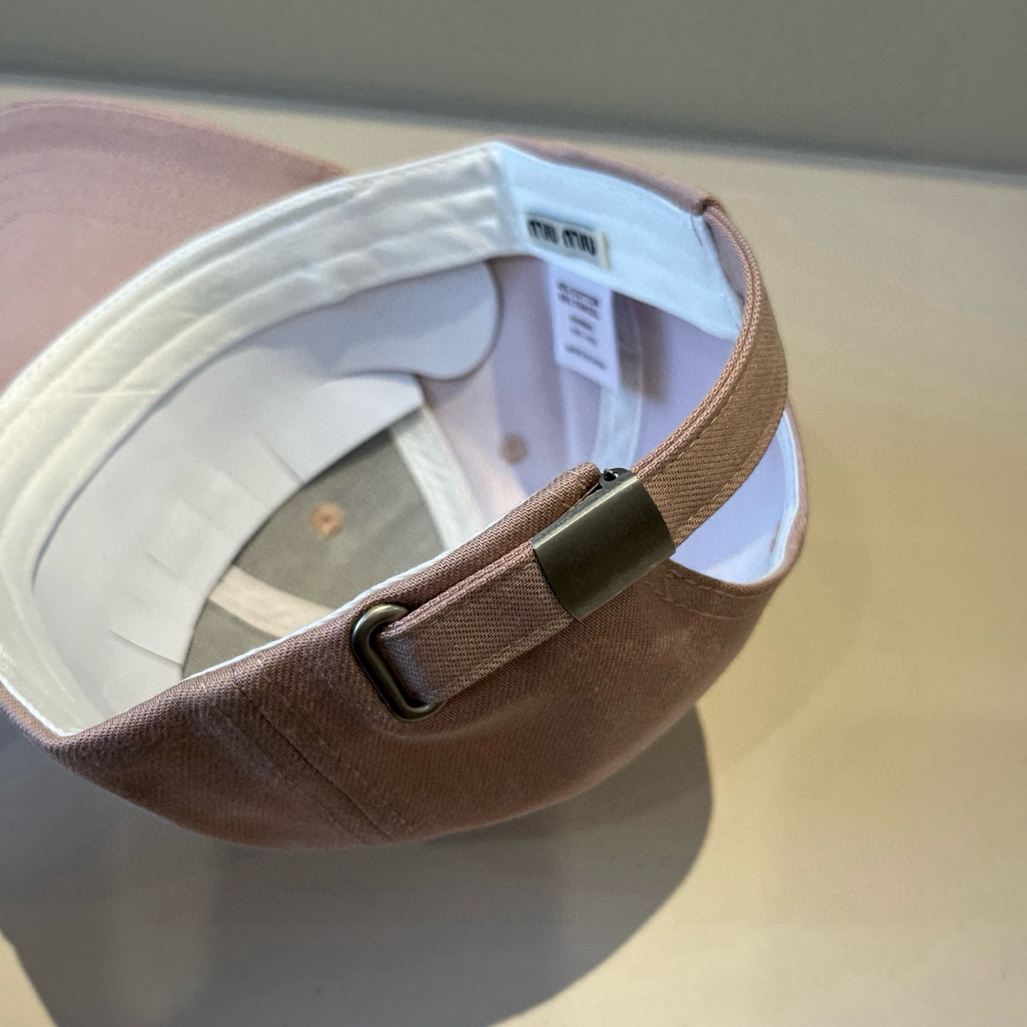 谬谬miumiu 原单春夏新款棒球帽，正品开模订制，原版做工细致质量超赞！