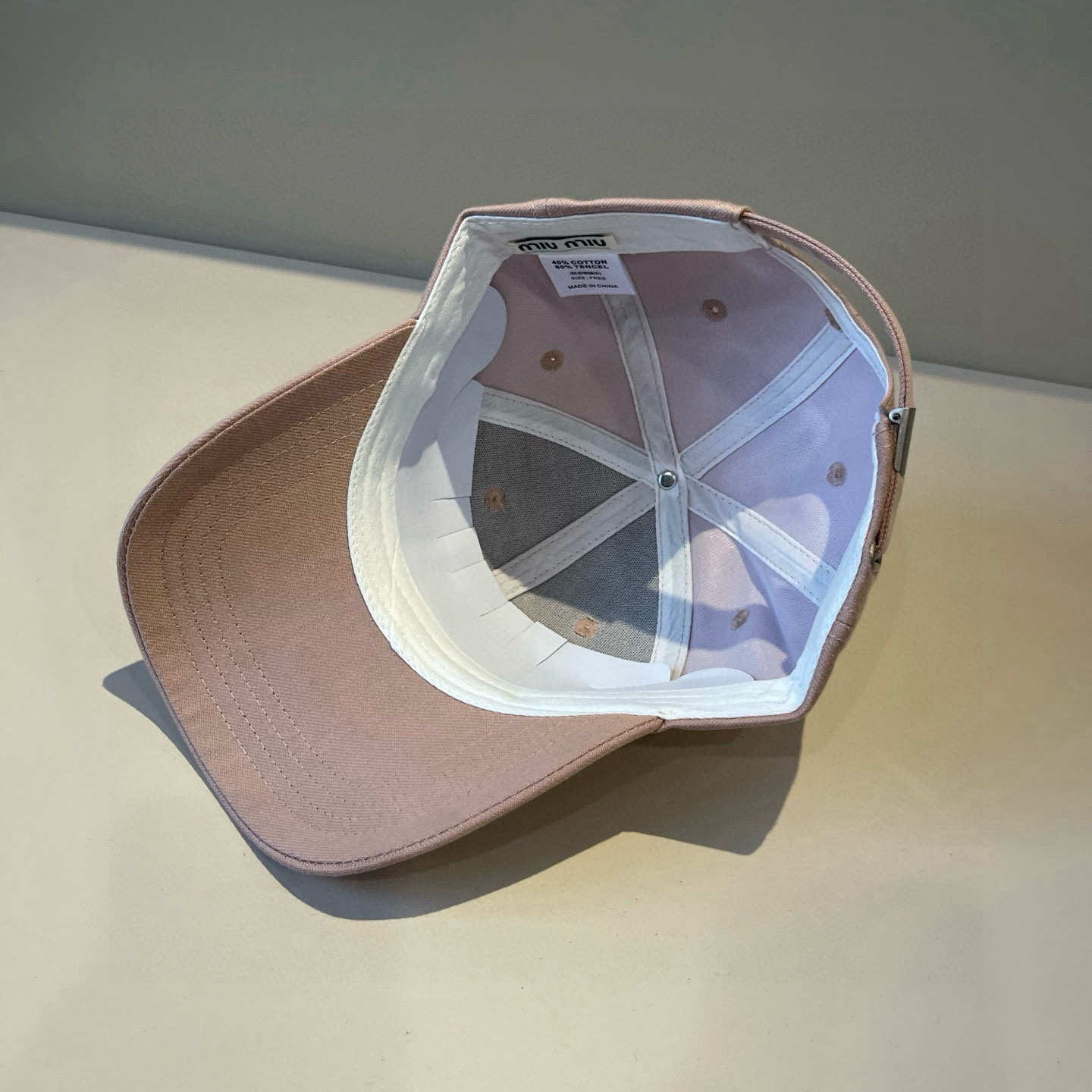 谬谬miumiu 原单春夏新款棒球帽，正品开模订制，原版做工细致质量超赞！