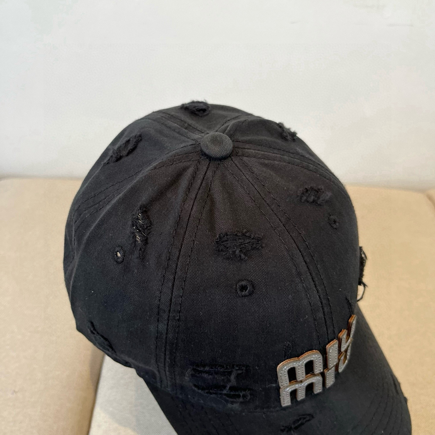 谬谬miumiu 原单春夏新款棒球帽，正品开模订制，原版做工细致质量超赞！