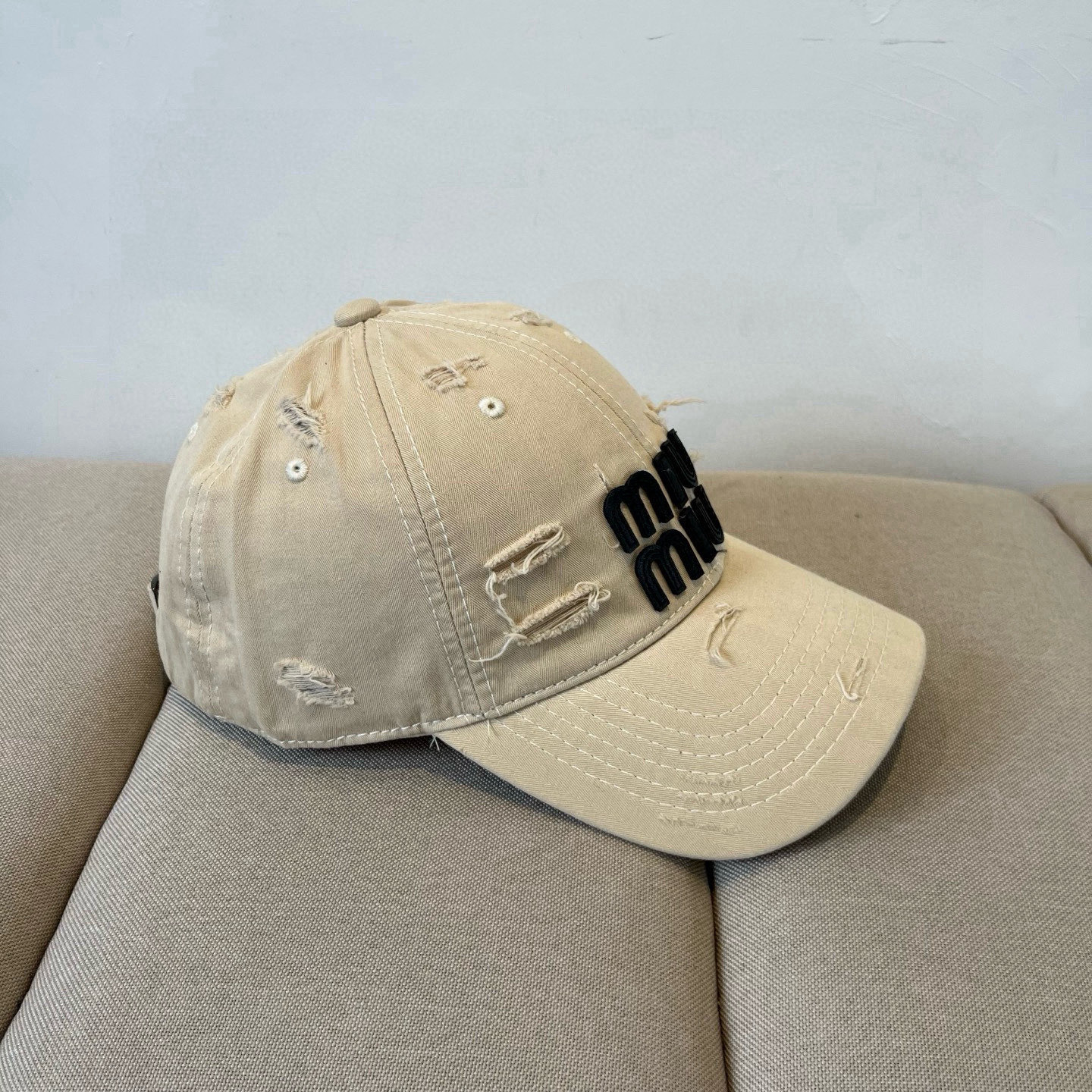 谬谬miumiu 原单春夏新款棒球帽，正品开模订制，原版做工细致质量超赞！