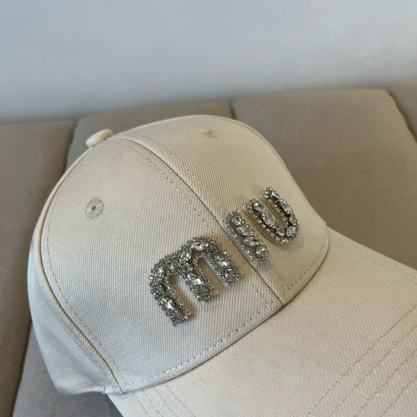 谬谬miumiu 原单春夏新款棒球帽，正品开模订制，原版做工细致质量超赞！