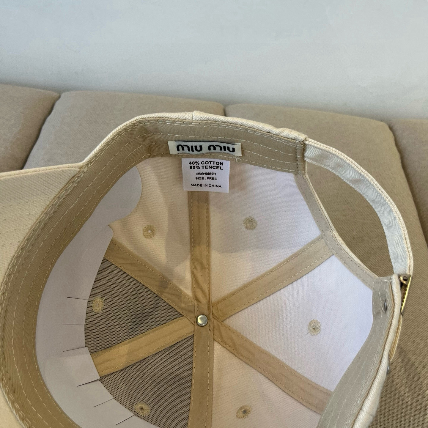 谬谬miumiu 原单春夏新款棒球帽，正品开模订制，原版做工细致质量超赞！