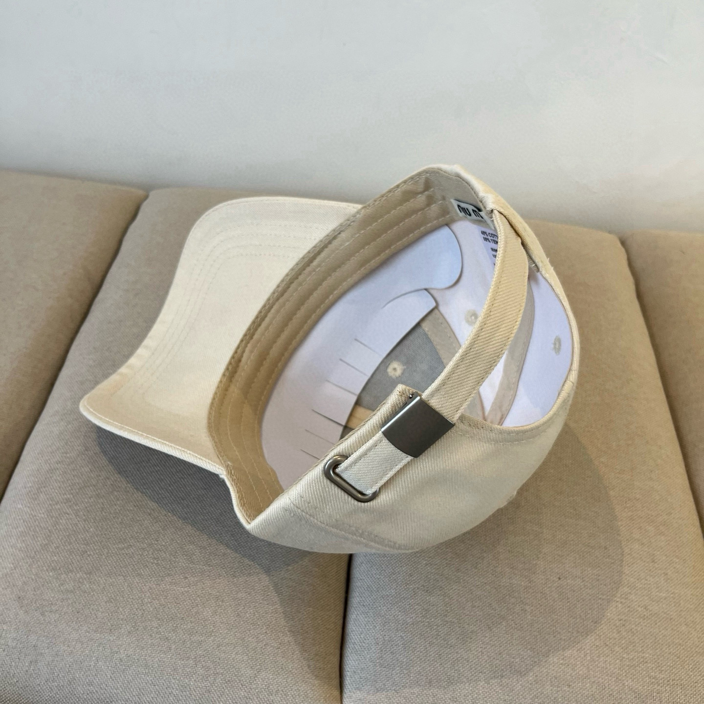 谬谬miumiu 原单春夏新款棒球帽，正品开模订制，原版做工细致质量超赞！