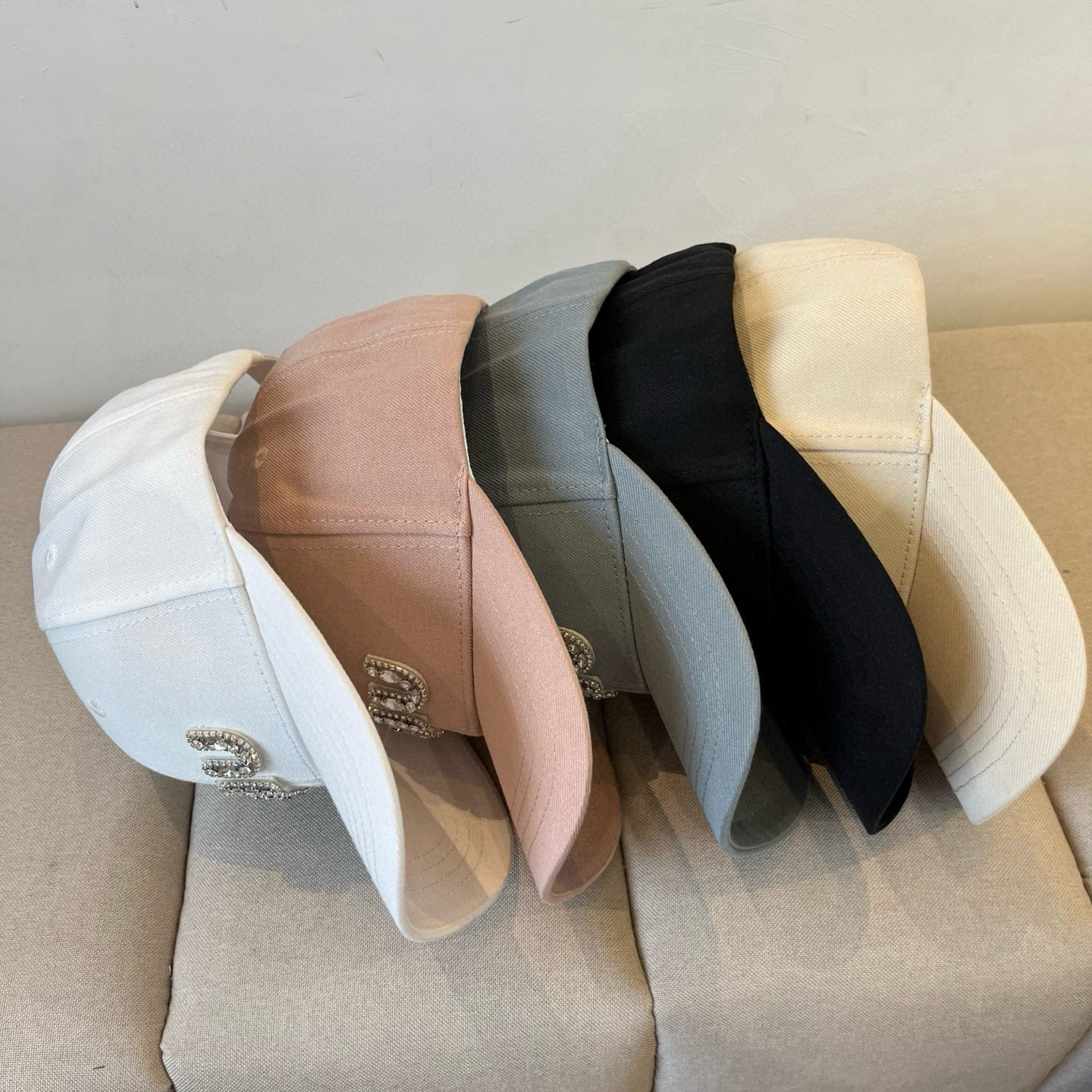 谬谬miumiu 原单春夏新款棒球帽，正品开模订制，原版做工细致质量超赞！