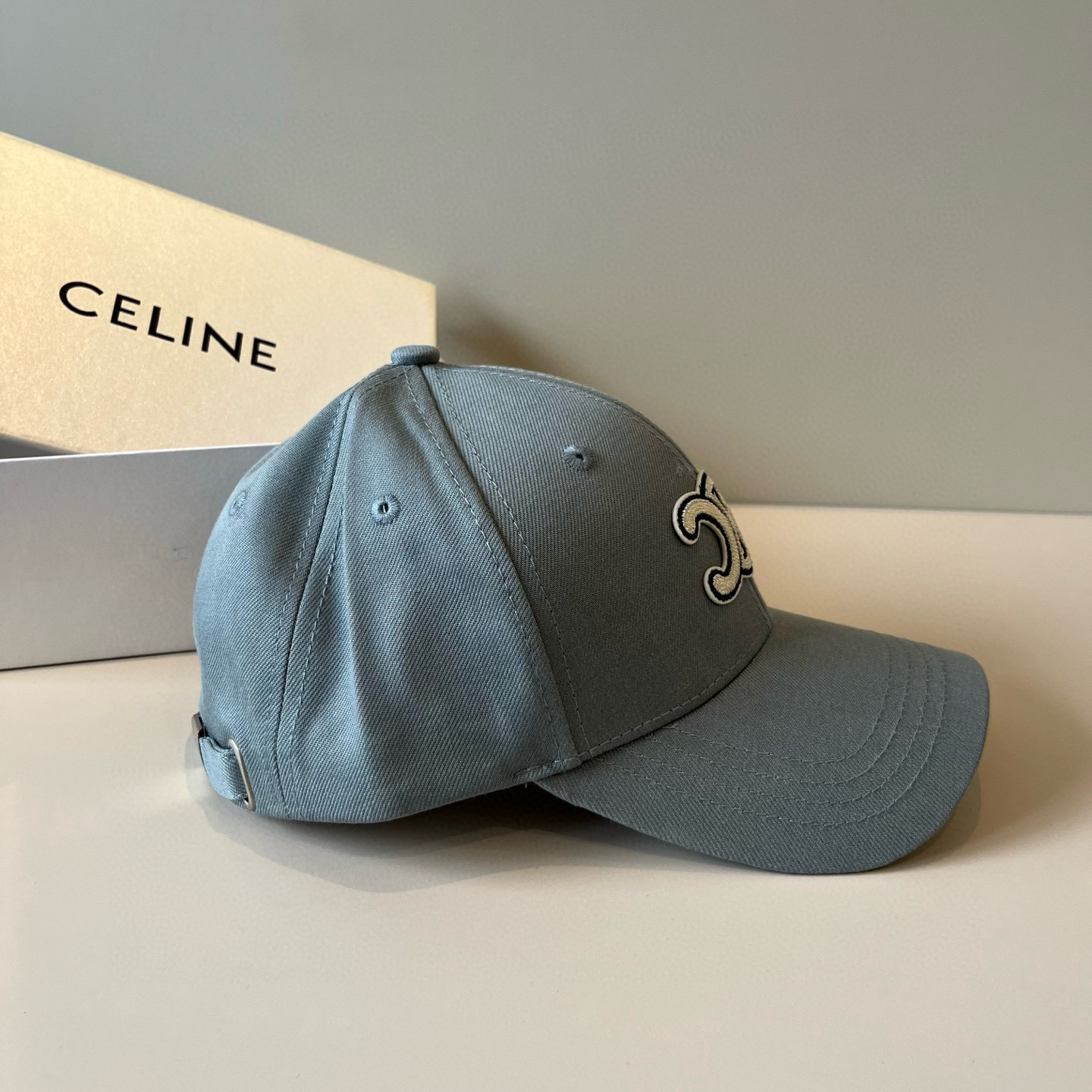 【CELINE赛琳】新款经典休闲潮流款 棒球帽🧢日韩风格，随便搭配都超好看！出门旅游，绝对要入手的一款