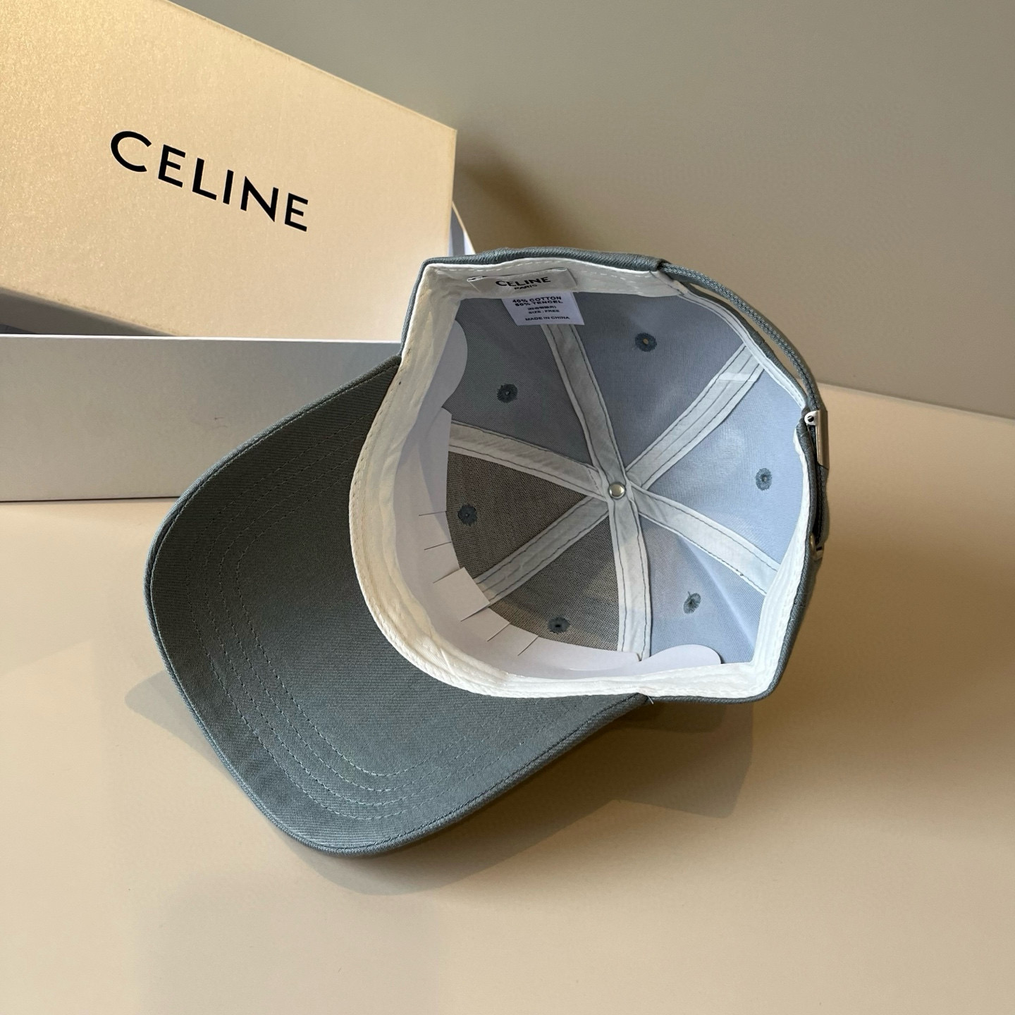【CELINE赛琳】新款经典休闲潮流款 棒球帽🧢日韩风格，随便搭配都超好看！出门旅游，绝对要入手的一款
