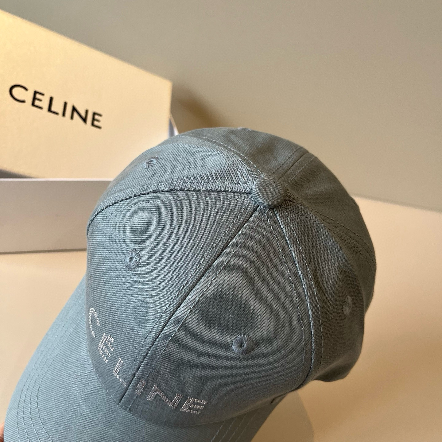【CELINE赛琳】新款经典休闲潮流款 棒球帽🧢日韩风格，随便搭配都超好看！出门旅游，绝对要入手的一款