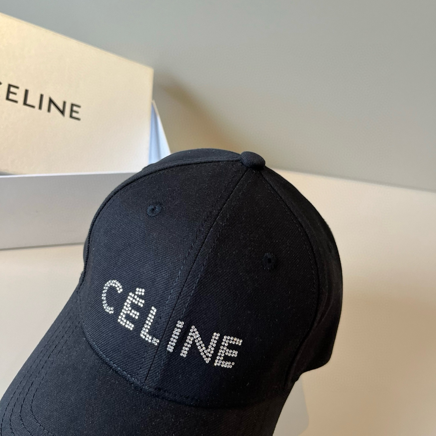 【CELINE赛琳】新款经典休闲潮流款 棒球帽🧢日韩风格，随便搭配都超好看！出门旅游，绝对要入手的一款