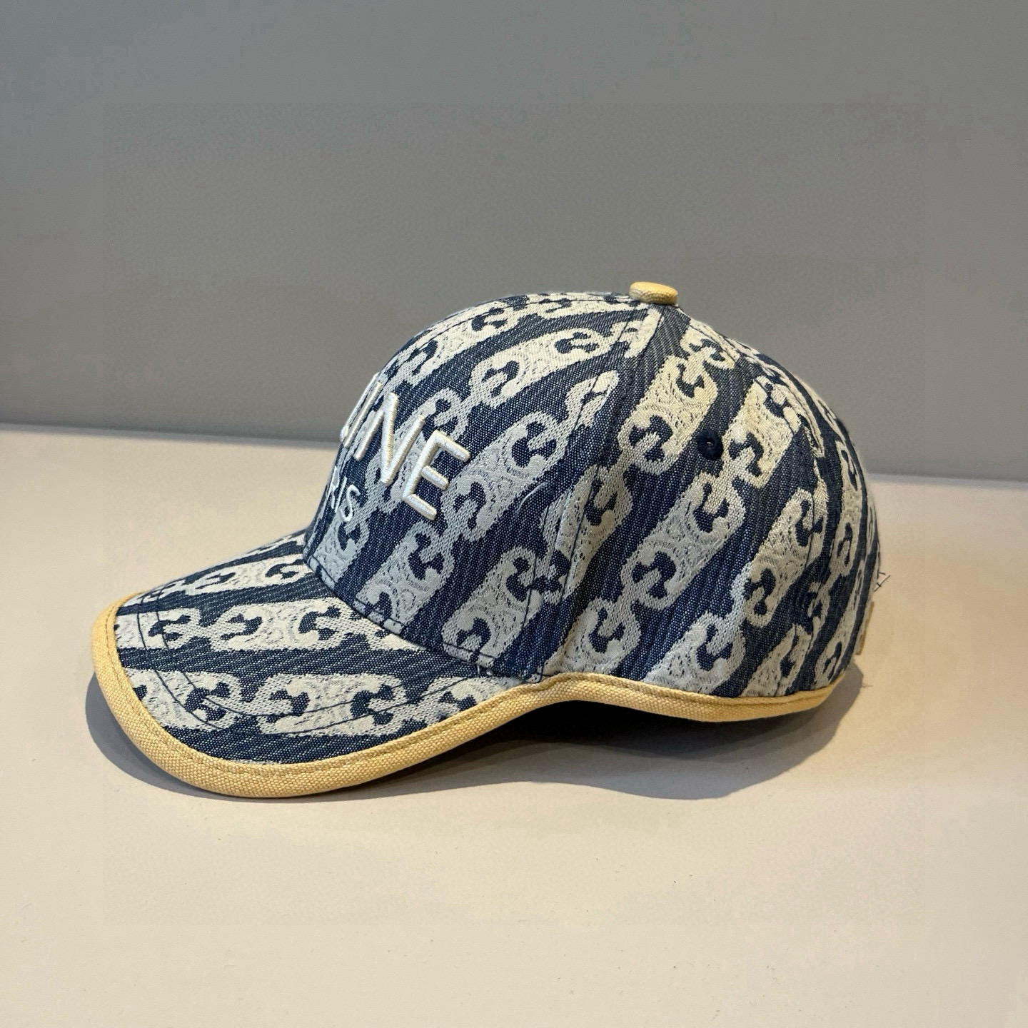 【CELINE赛琳】新款经典休闲潮流款 棒球帽🧢日韩风格，随便搭配都超好看！出门旅游，绝对要入手的一款