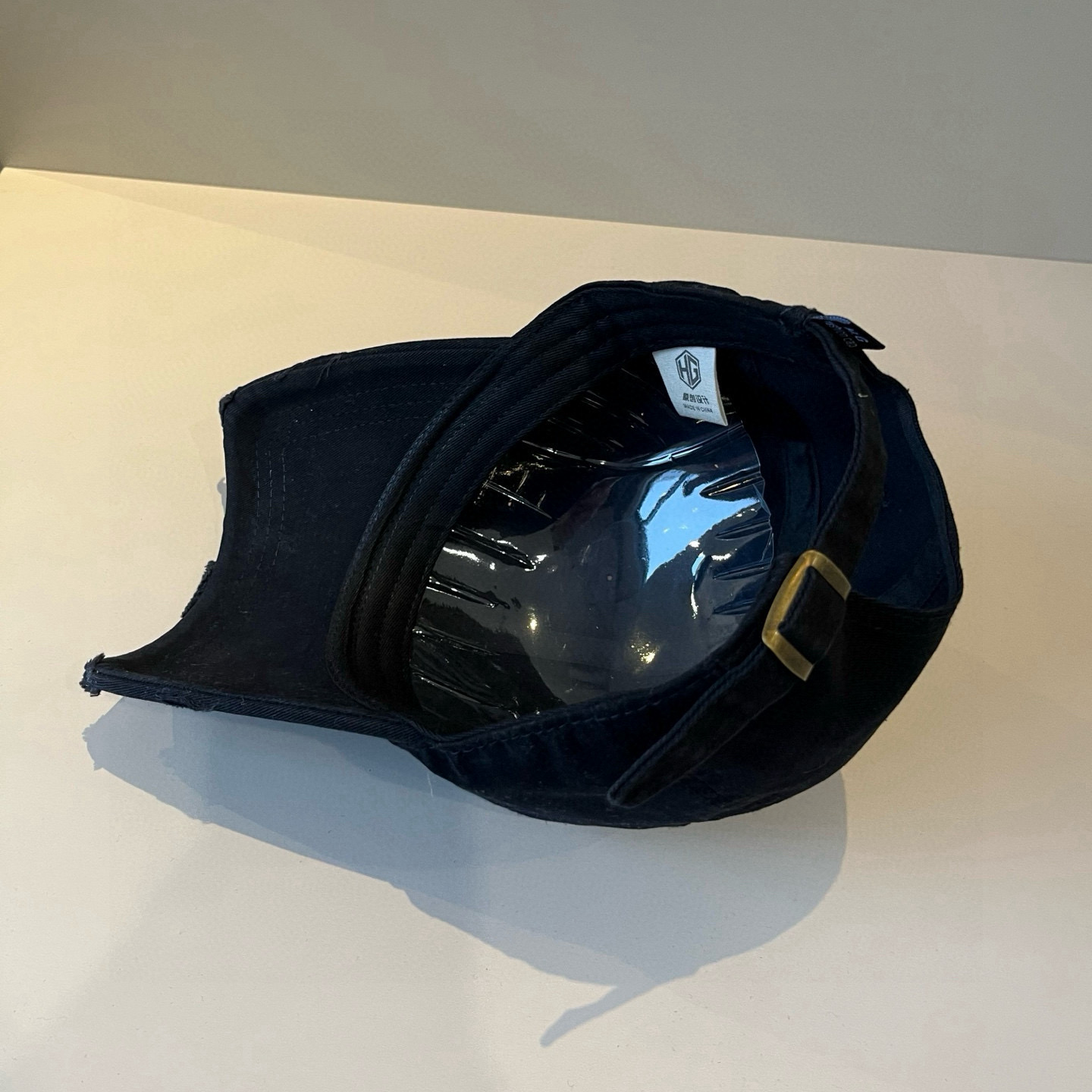  BALENCIAGA巴黎世家新款logo棒球帽，很酷的色系，男女佩戴都有不同style，第一批抢先出货