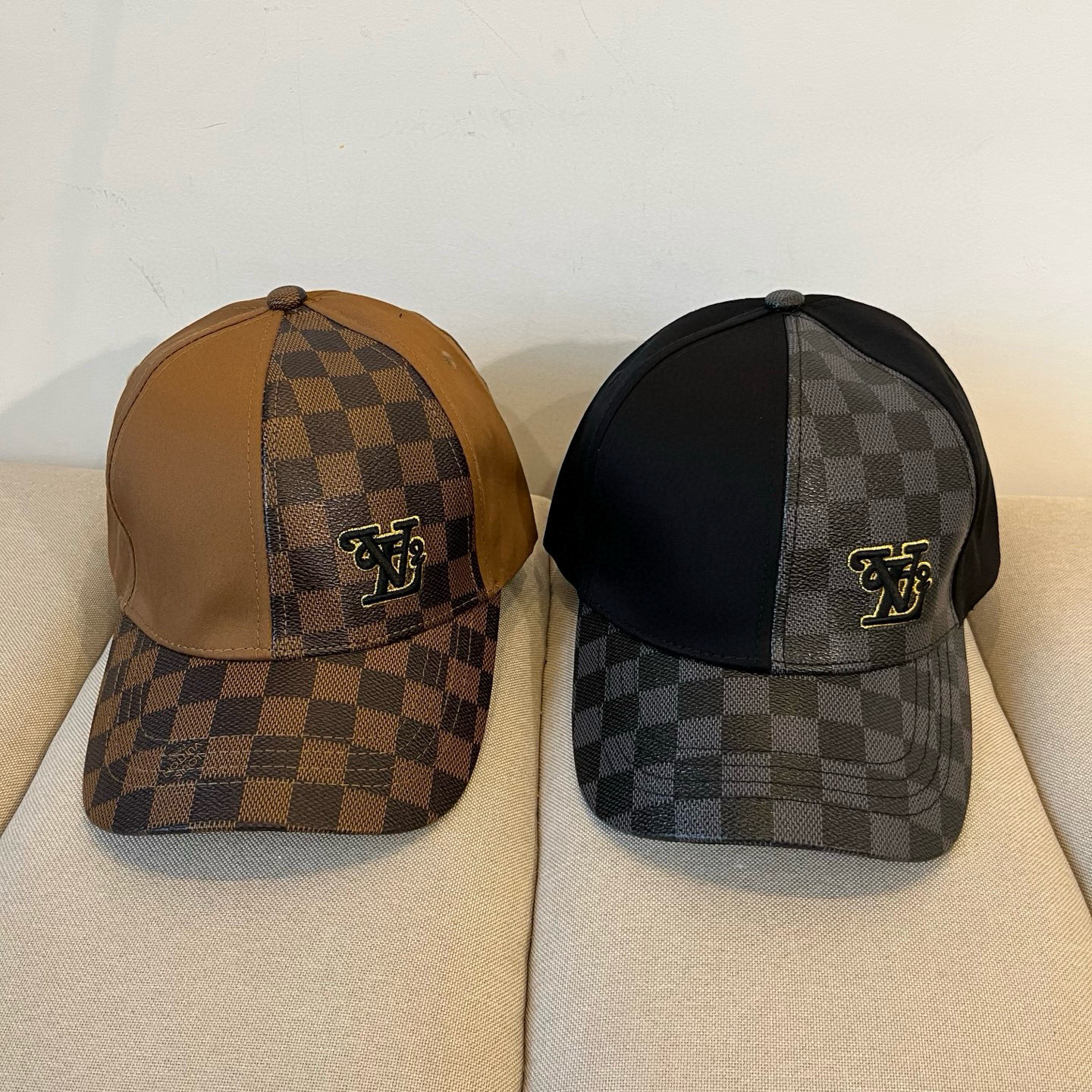 🧢路易威登棒球帽 LouisVuitton😍新款LV棒球帽，重工打造♥️高端大气，百搭款🤗男女通用！跑量