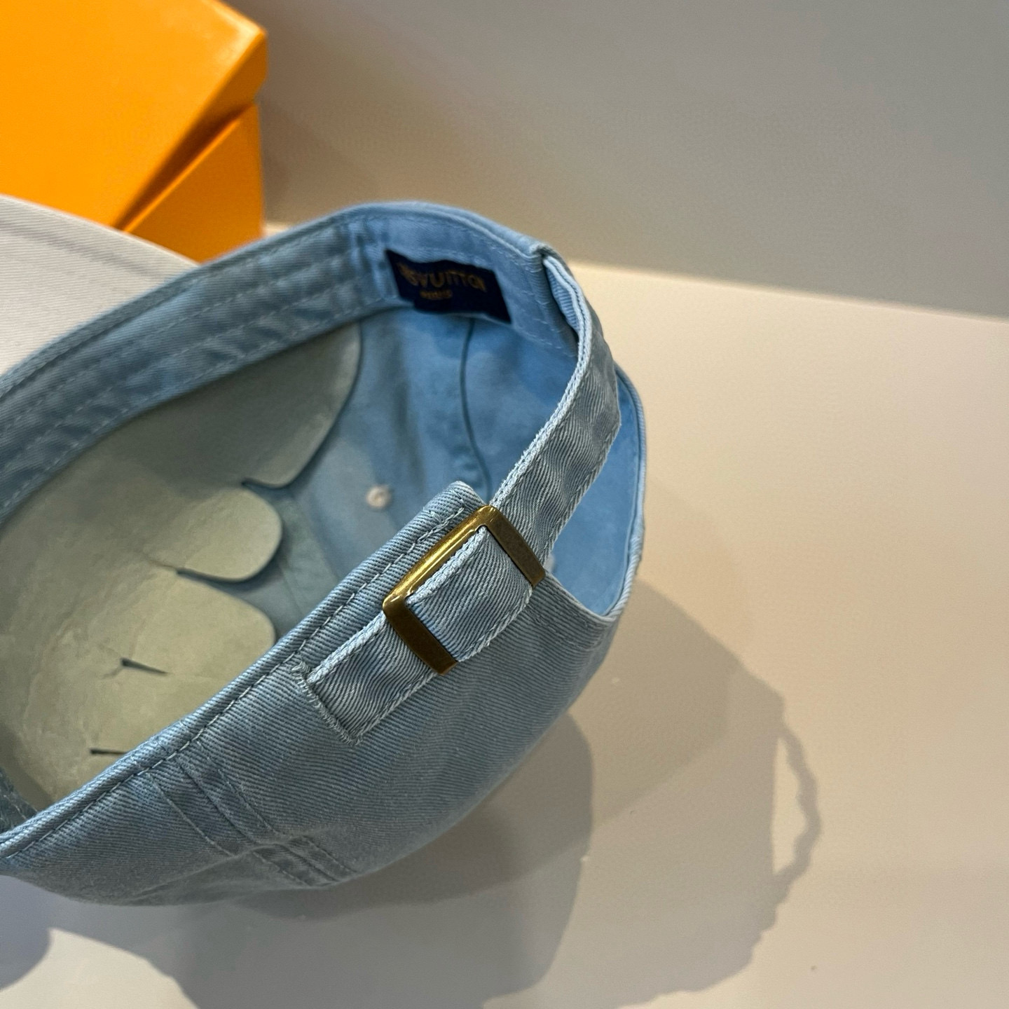 🧢路易威登棒球帽 LouisVuitton😍新款LV棒球帽，重工打造♥️高端大气，百搭款🤗男女通用！跑量