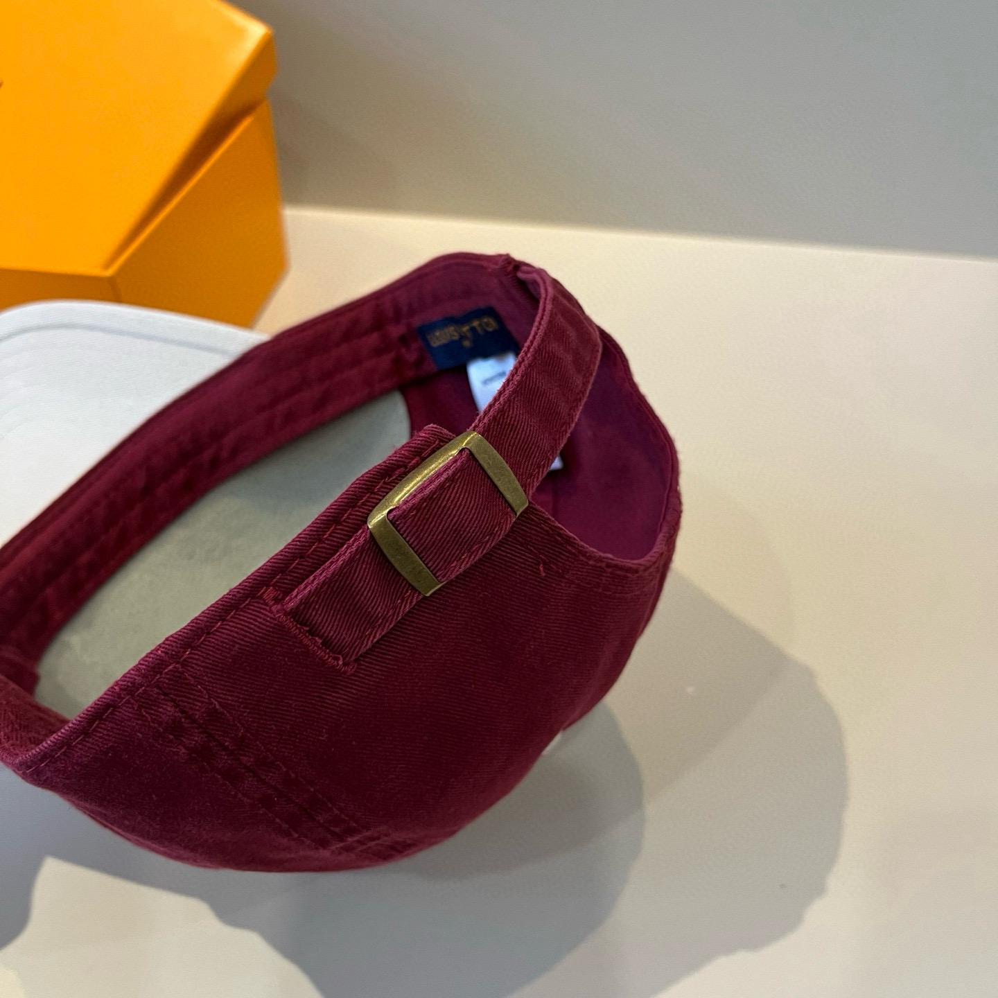 🧢路易威登棒球帽 LouisVuitton😍新款LV棒球帽，重工打造♥️高端大气，百搭款🤗男女通用！跑量